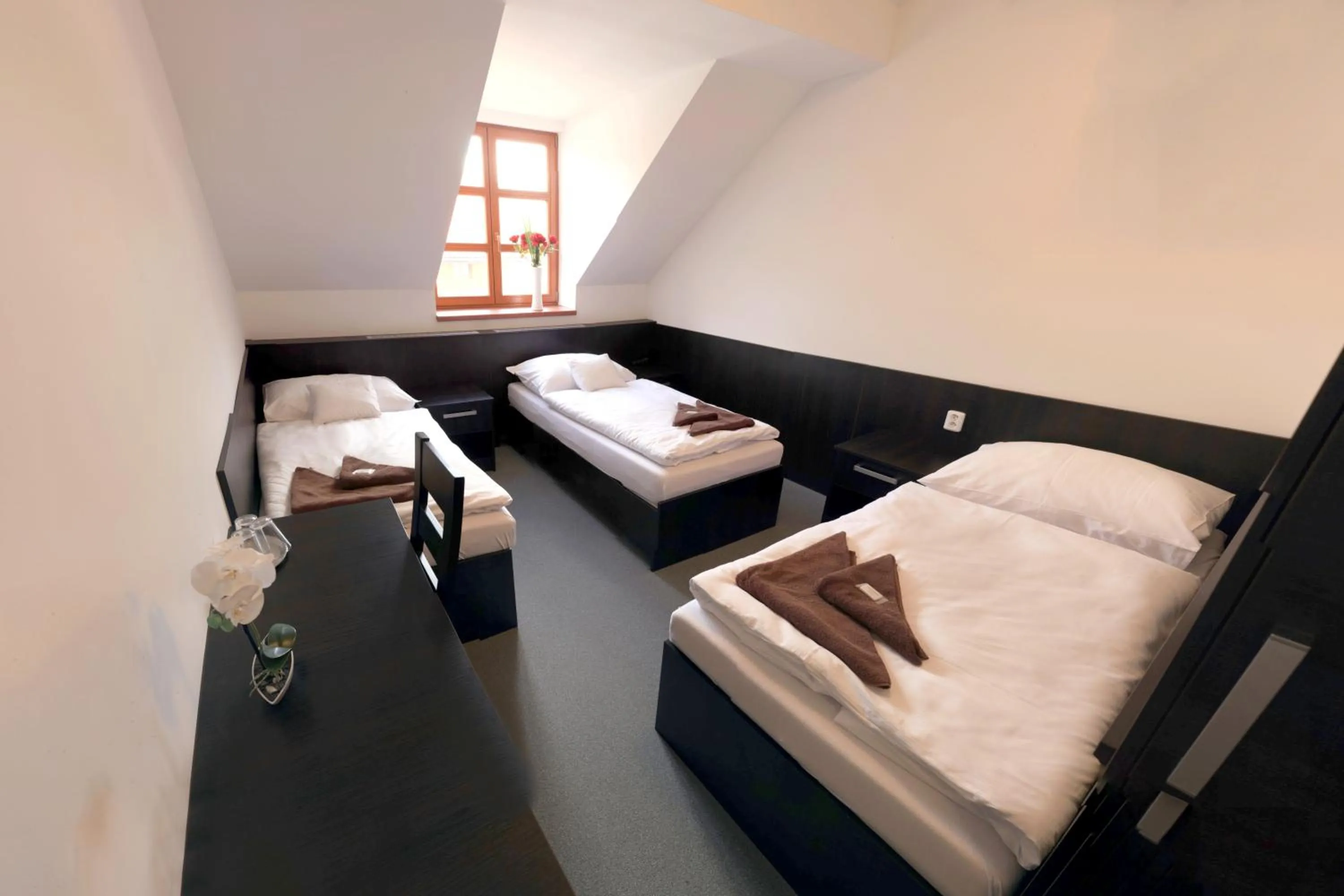 Bed in Štiřínská stodola u Prahy