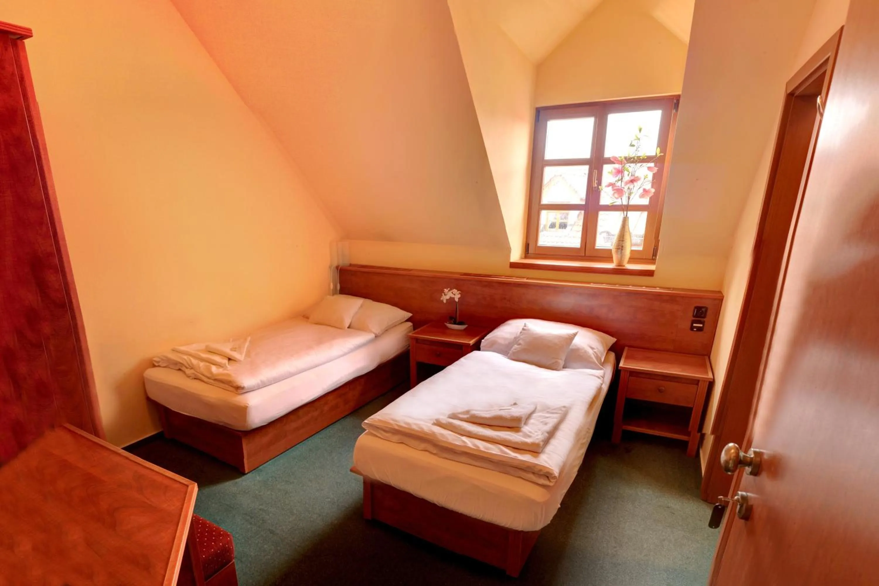 Bed in Štiřínská stodola u Prahy