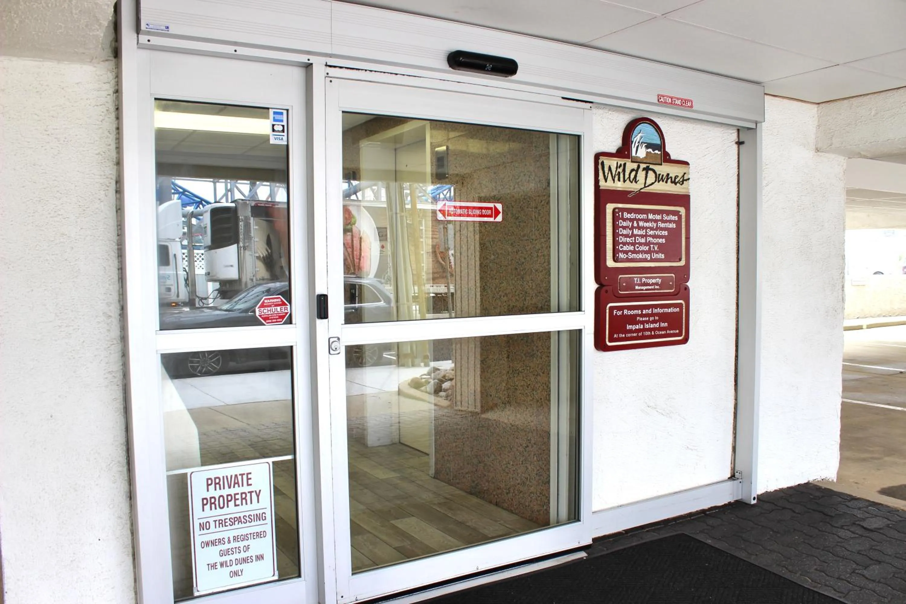 Lobby or reception in Wild Dunes Inn