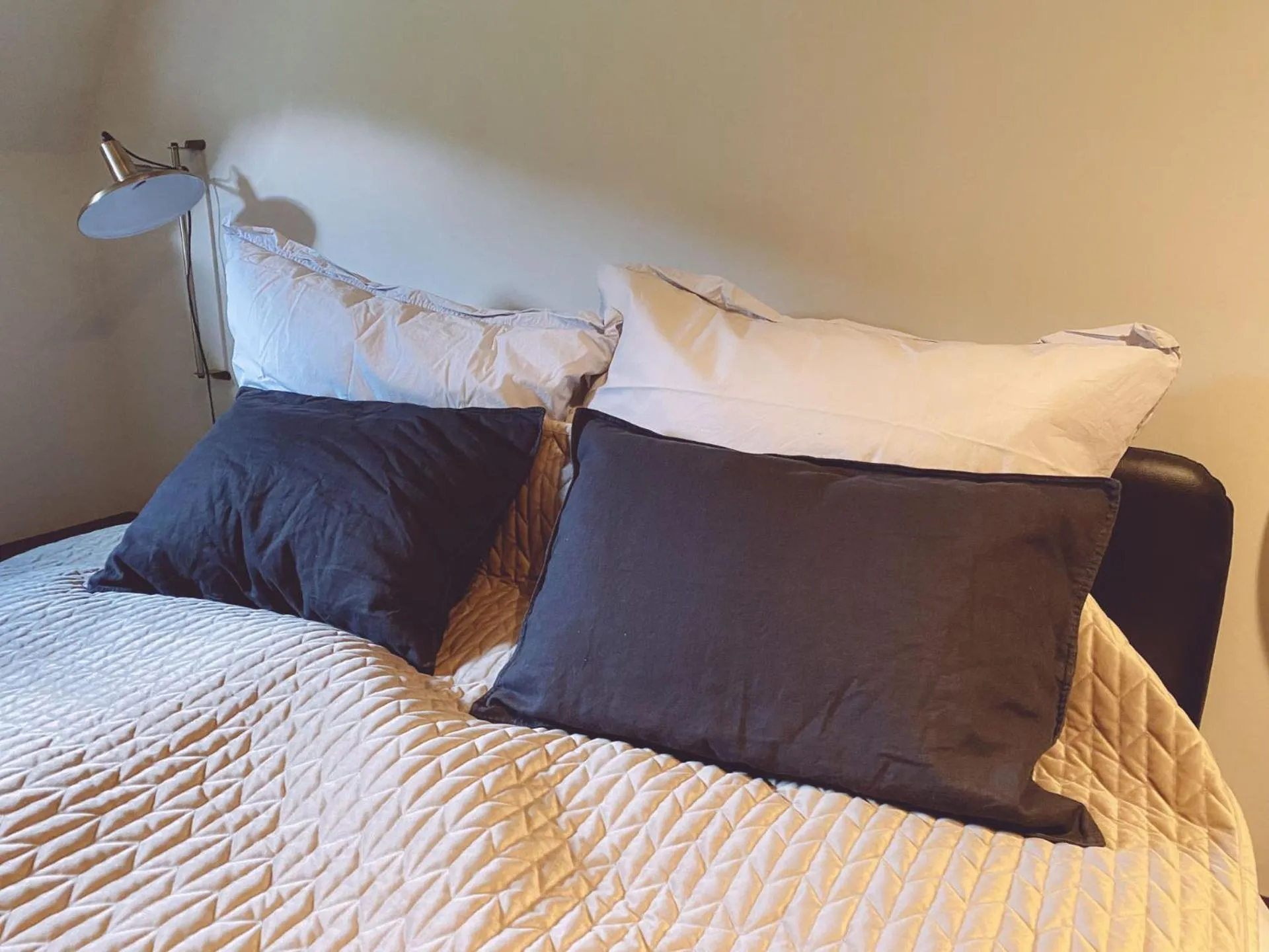 Bed in EDELFUCHS-LODGE