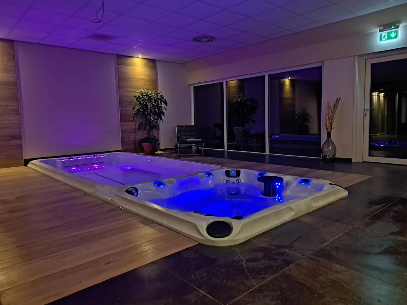 Property building in B&B Hotel De Vrije Vogel