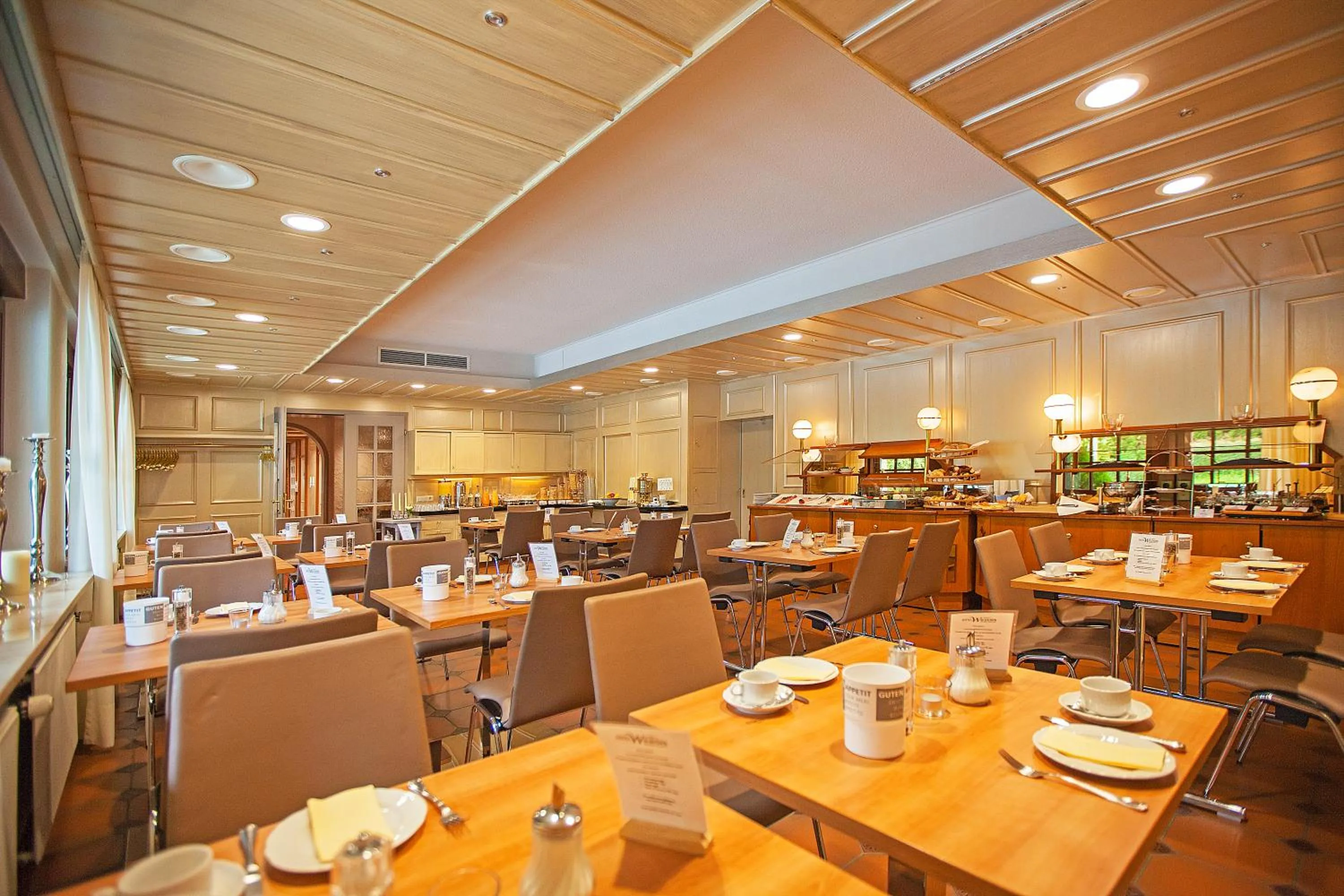 Breakfast in Hotel Waldhorn