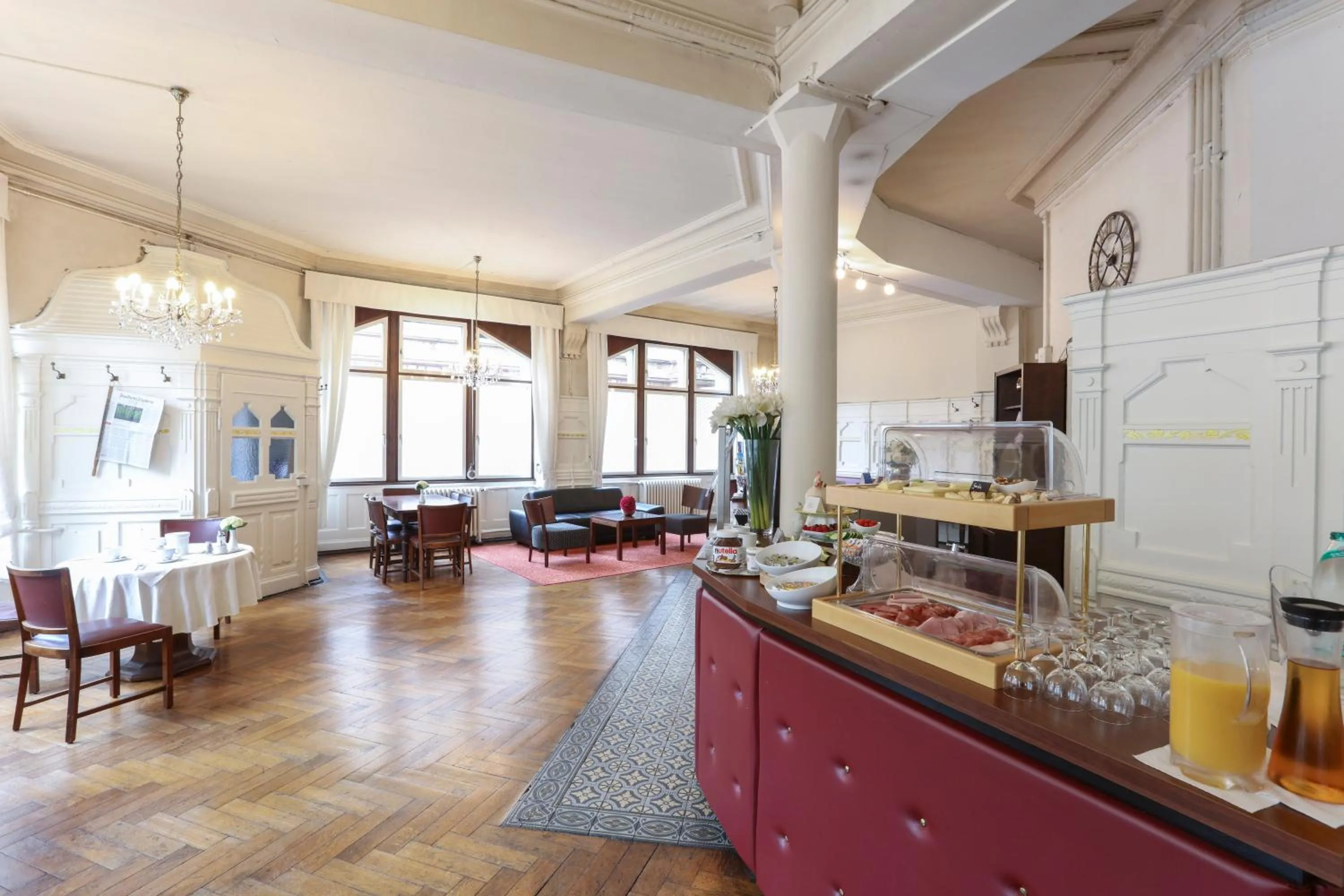 Buffet breakfast in Hotel Markgräfler Hof