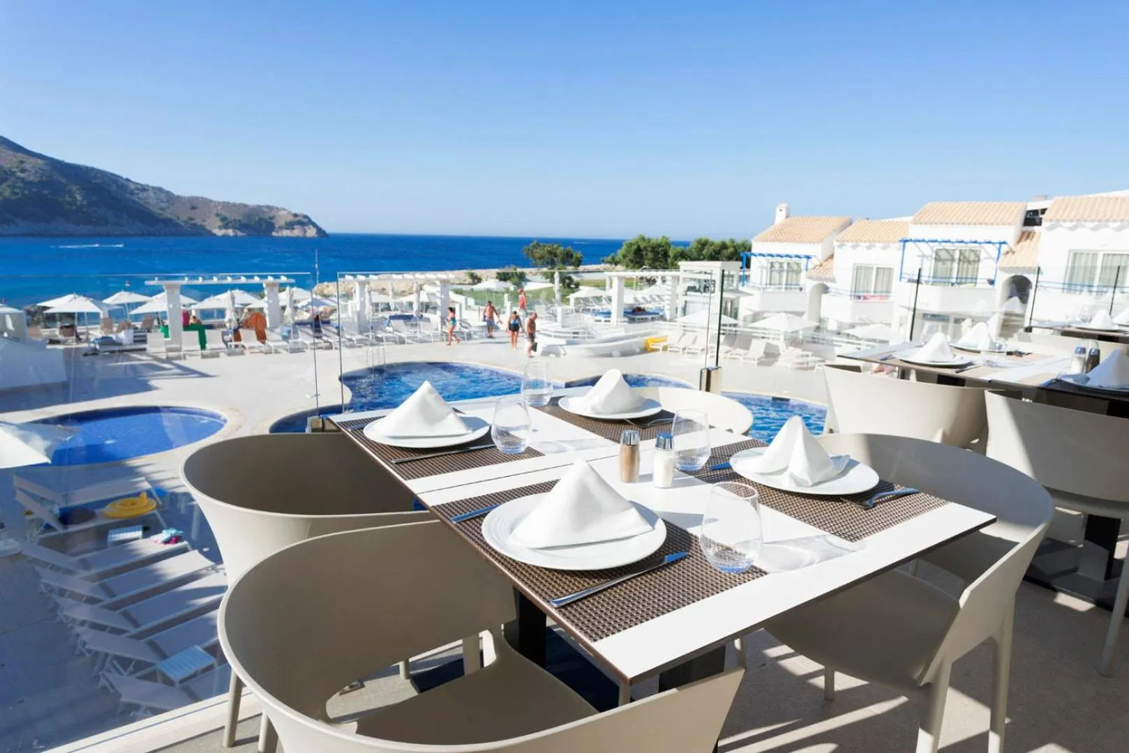 Restaurant/places to eat in Parque Nereida Suites Hotel