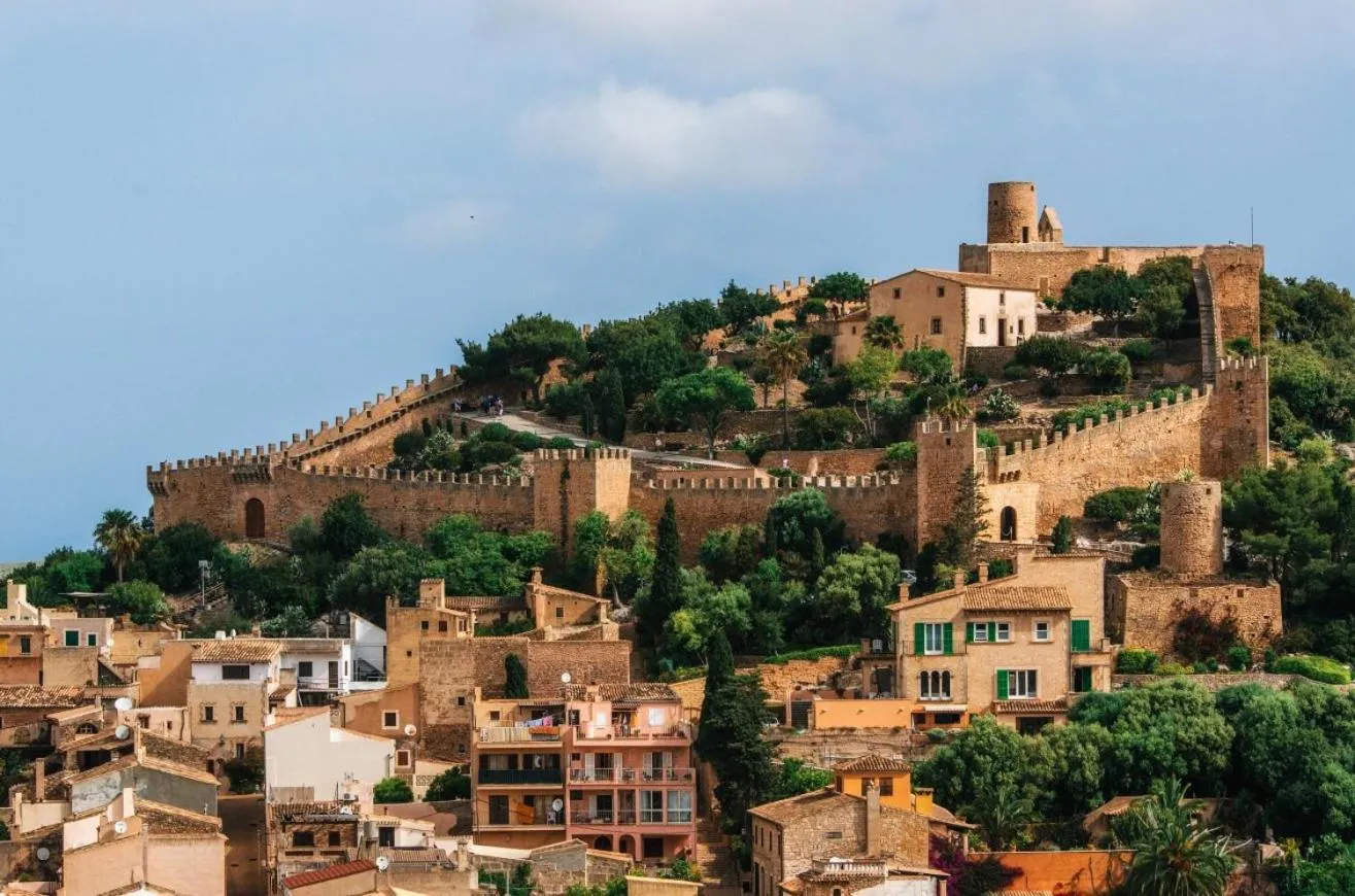 Neighbourhood in Parque Nereida Suites Hotel