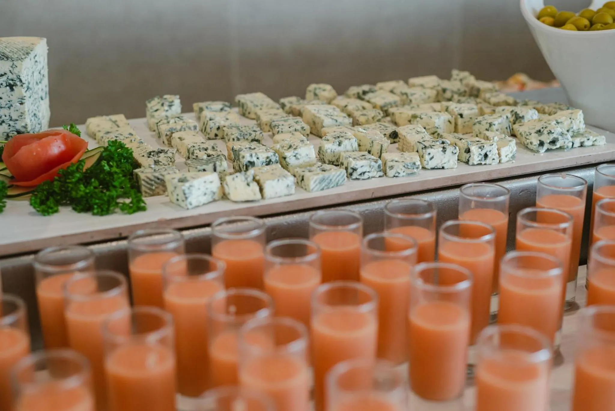 Dinner in Parque Nereida Suites Hotel