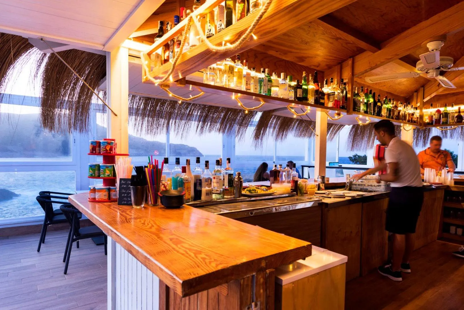 Restaurant/places to eat in Parque Nereida Suites Hotel