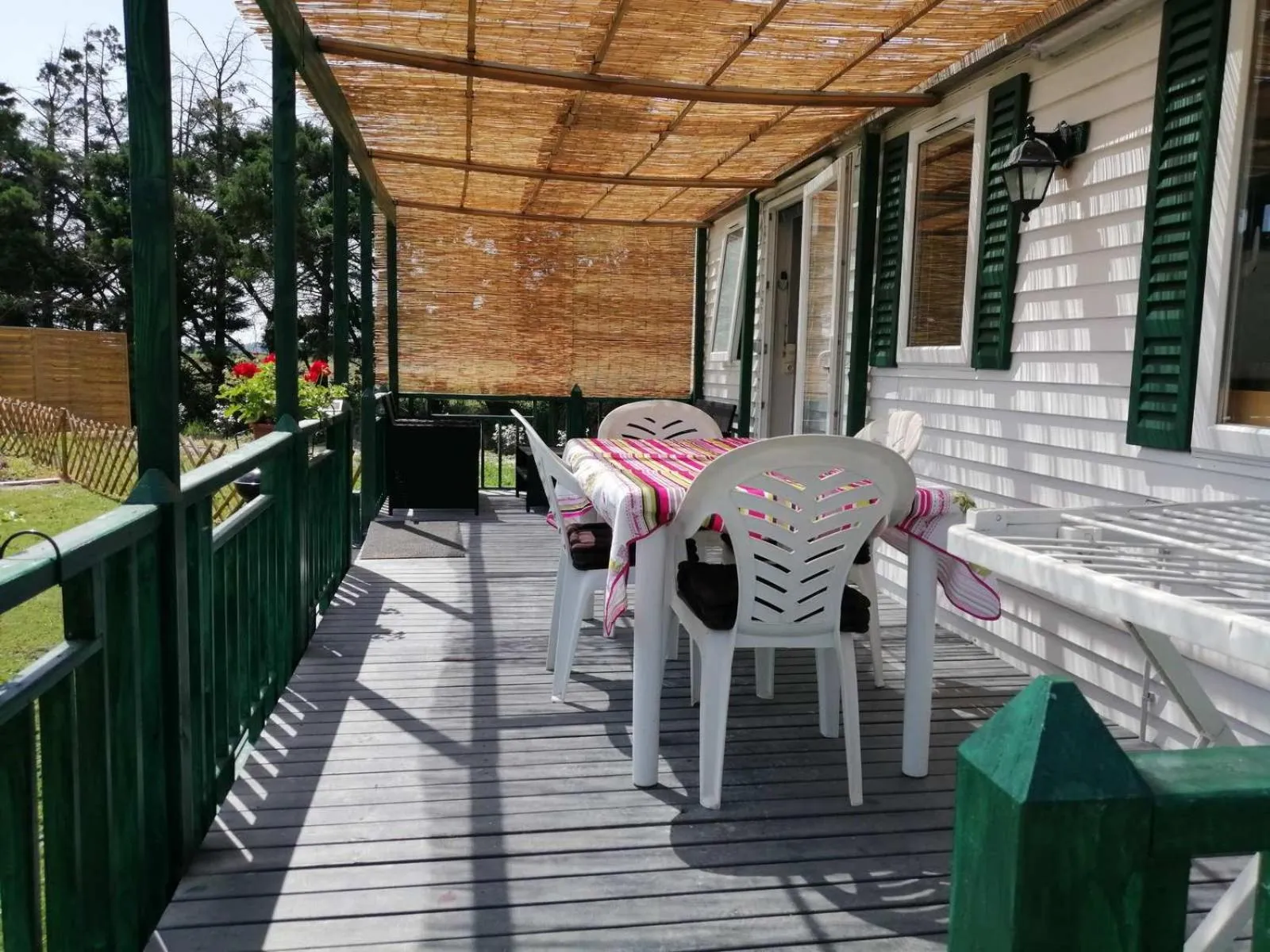 Balcony/Terrace in MAS MAURANE-Le Platane avec SPA privé aux portes d'ARLES