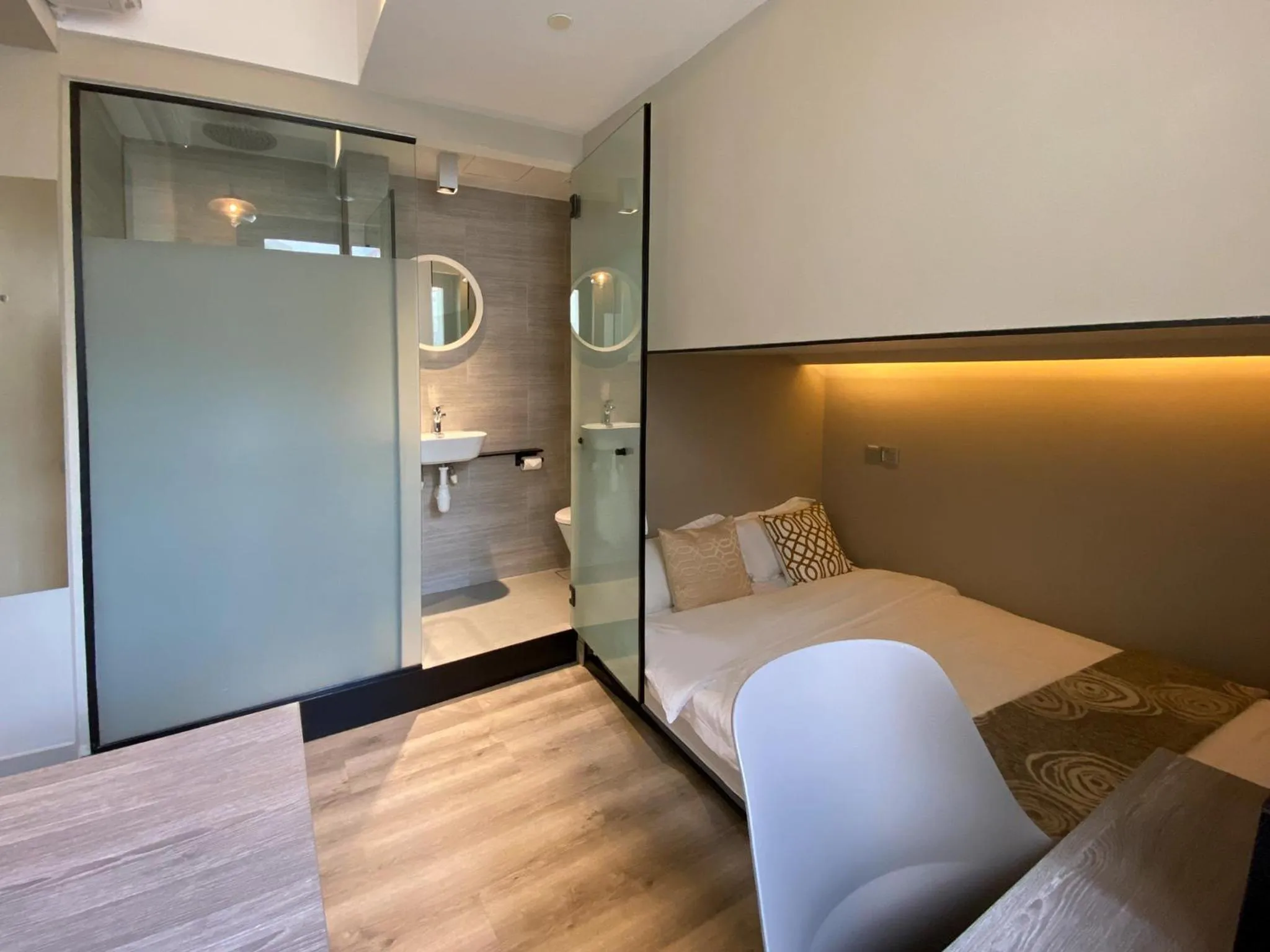 Shower in ST Signature Jalan Besar, DAYUSE, 5 Hours, 10AM-3PM