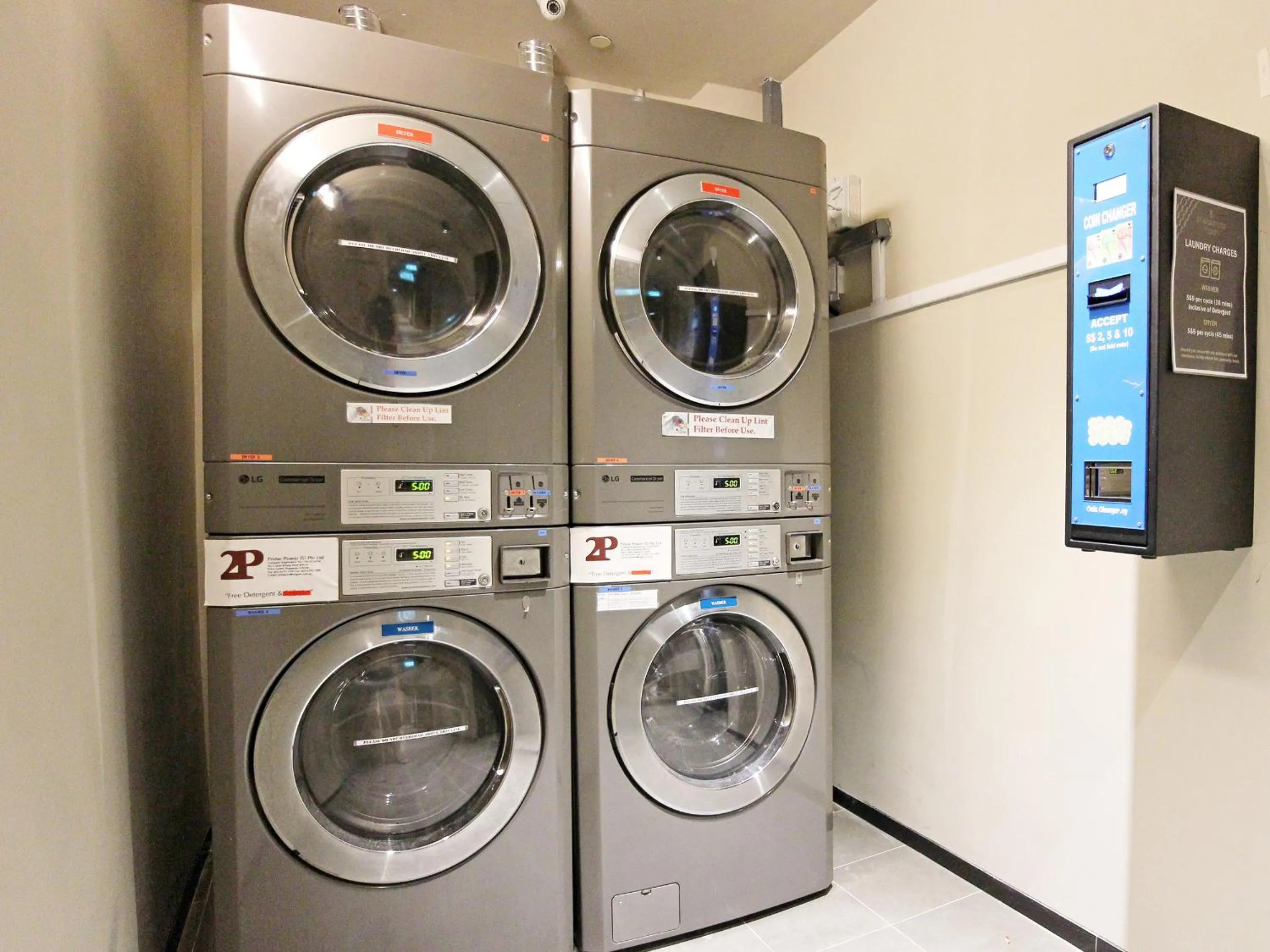 washing machine in ST Signature Jalan Besar, DAYUSE, 5 Hours, 10AM-3PM