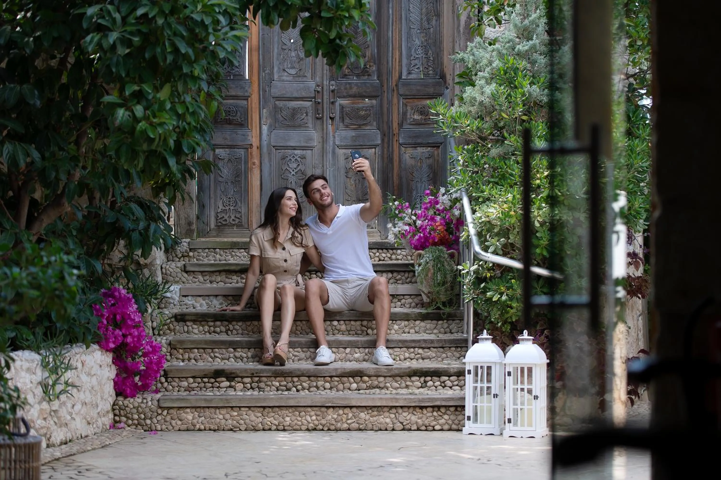 Facade/entrance in Peninsula Gardens Hotel