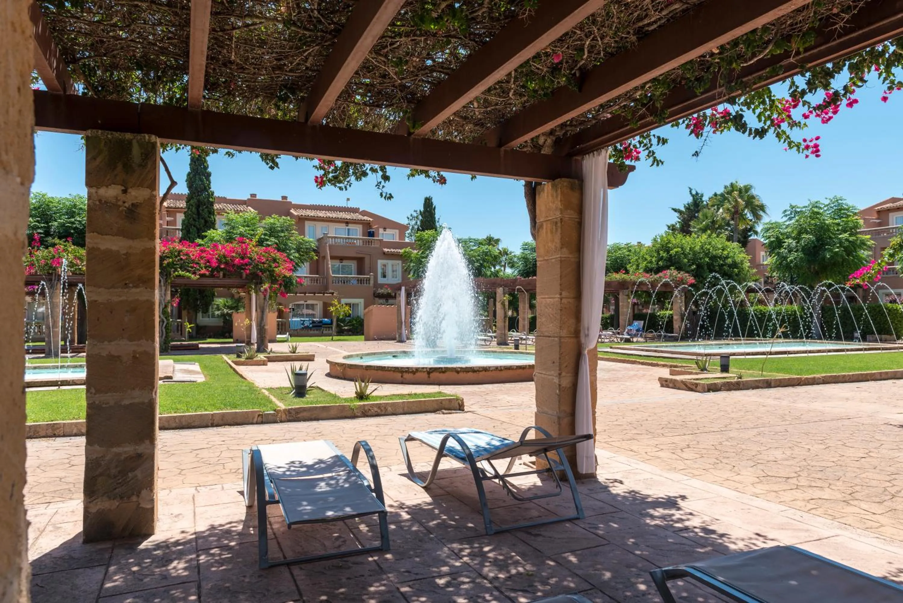 Garden in Aparthotel Ciudad Laurel