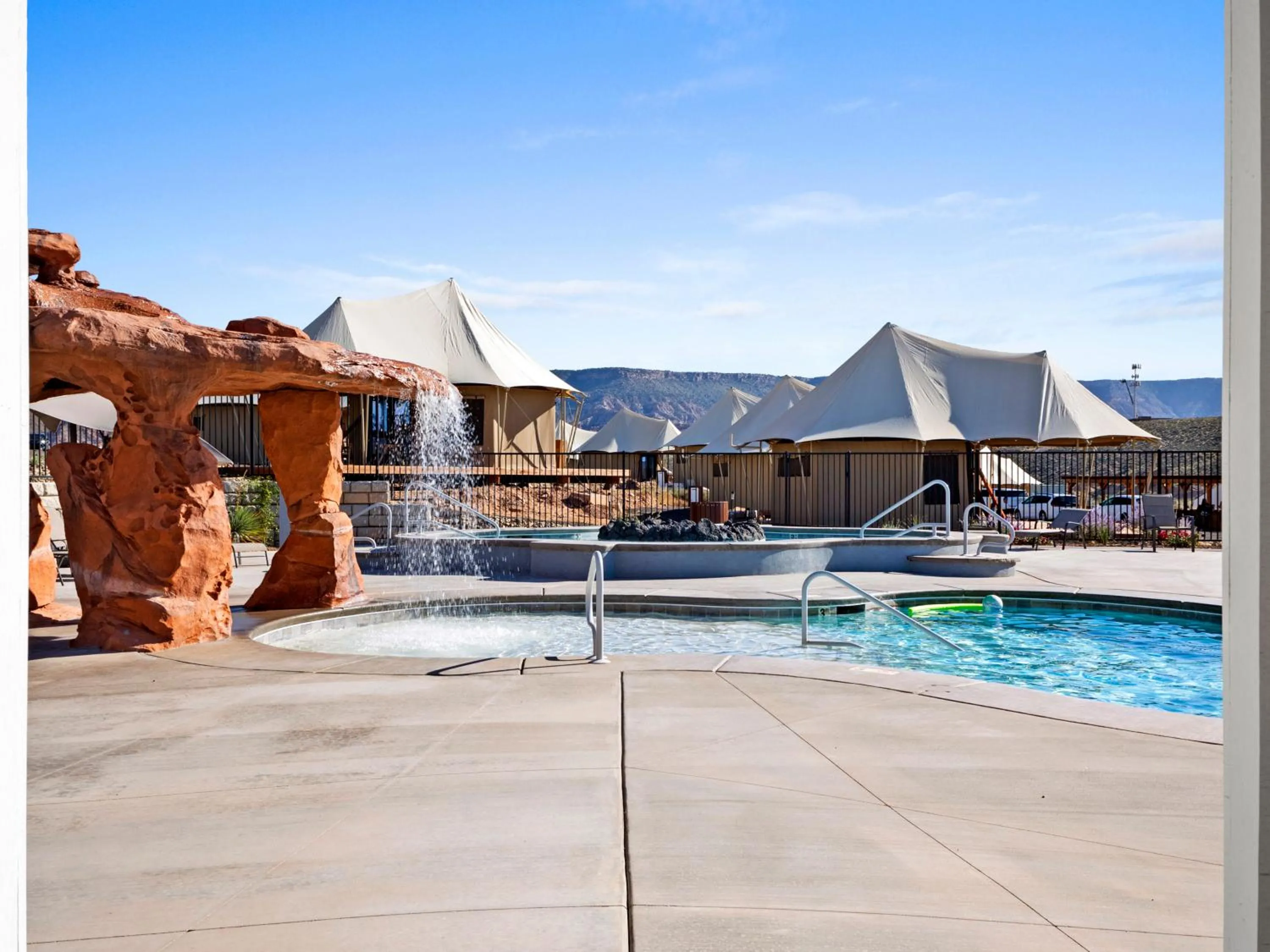 Swimming pool in Zion Wildflower Resort