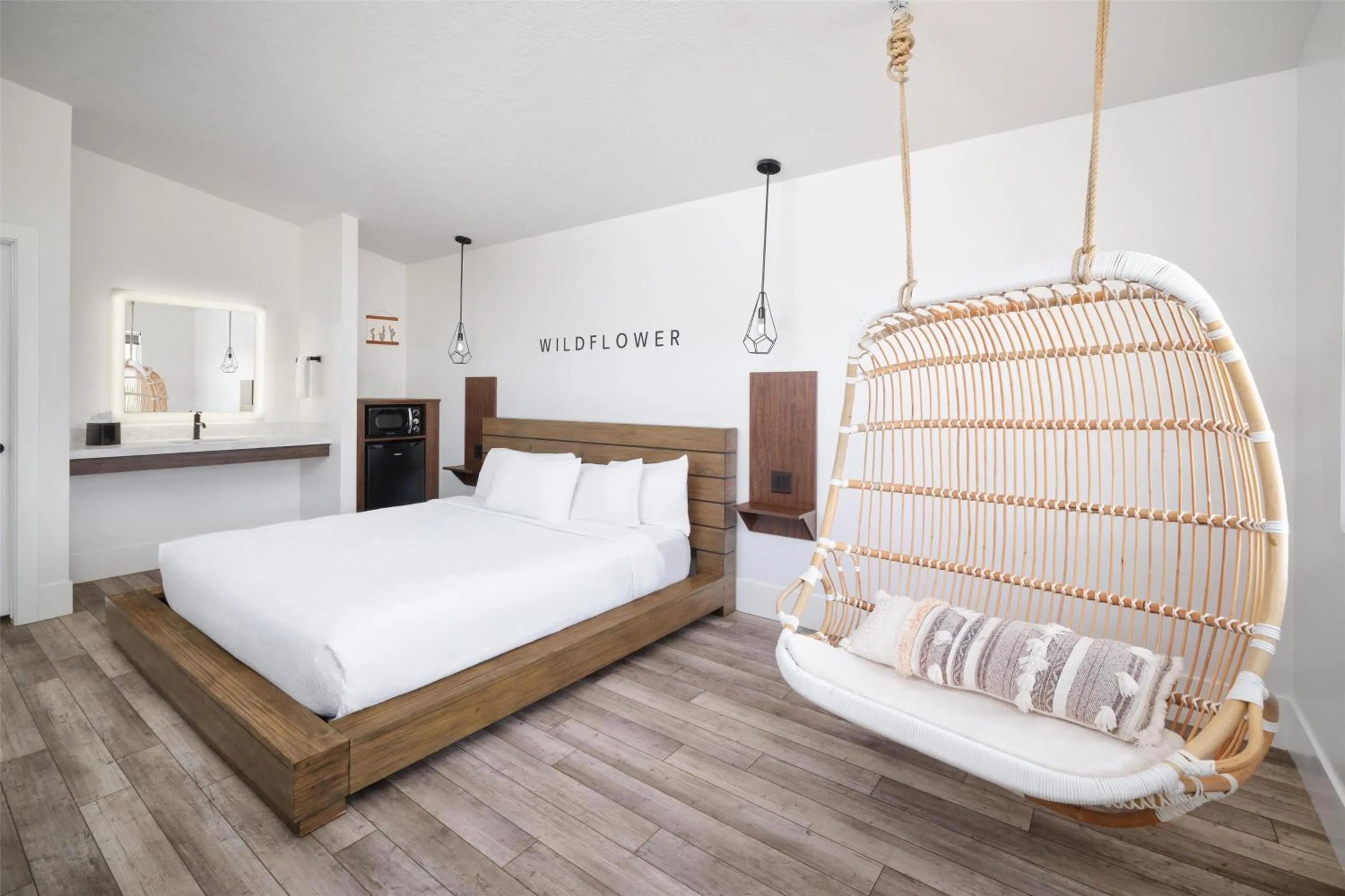 Photo of the whole room, Bed in Zion Wildflower Resort