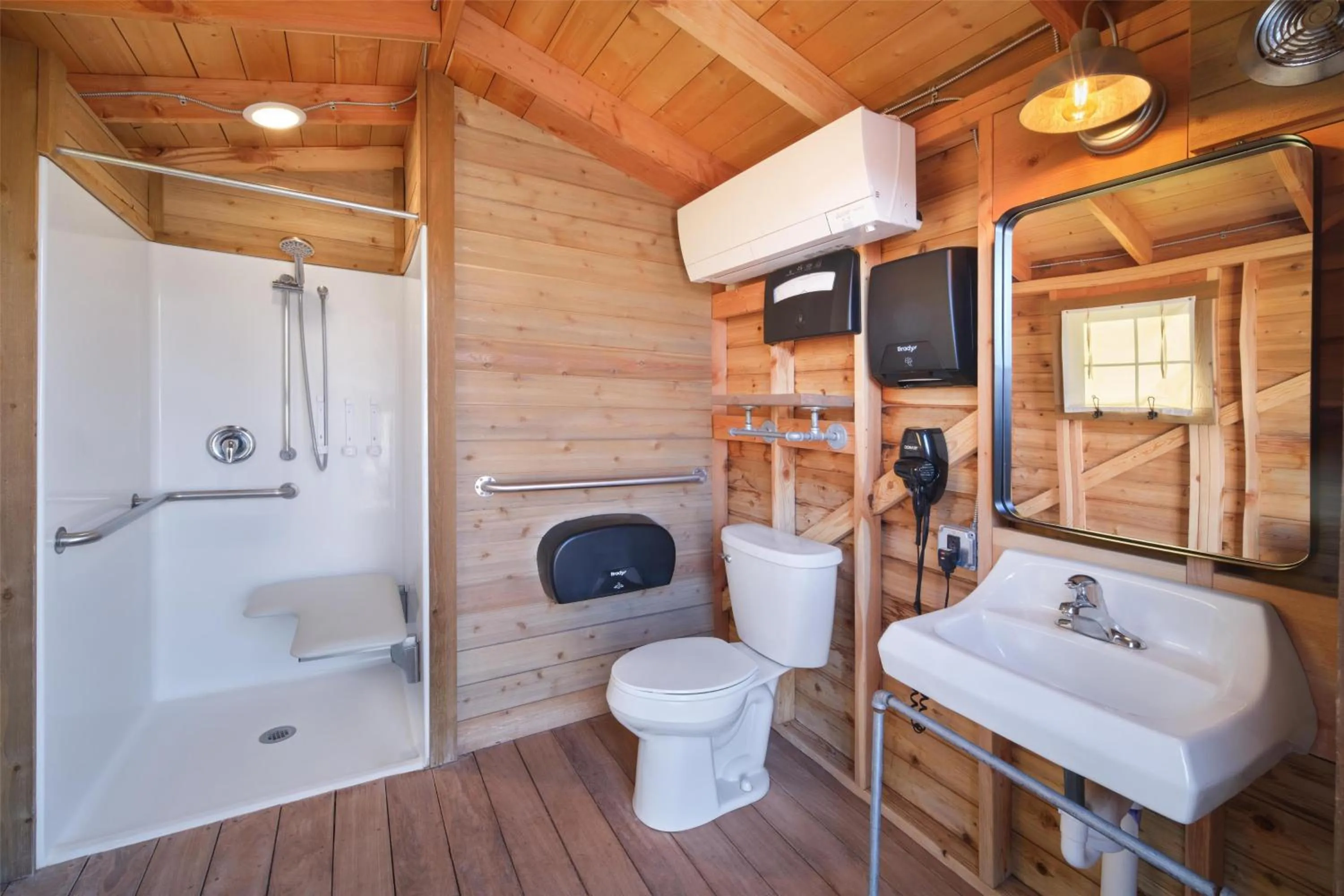 Bathroom in Zion Wildflower Resort
