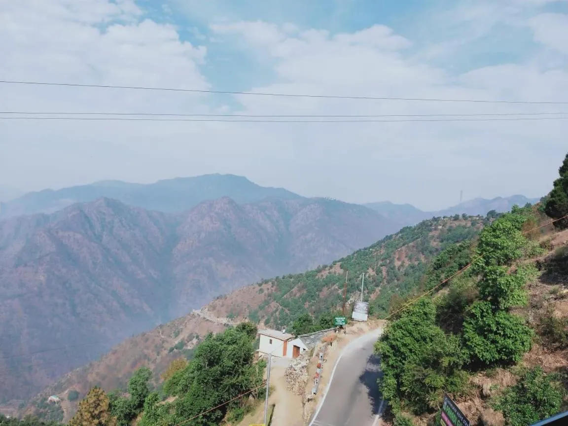 Mountain view in Pahadi Ghar Homestay