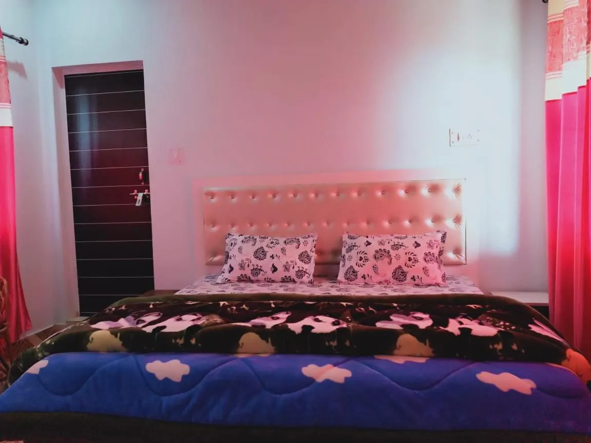 Pahadi Ghar Homestay