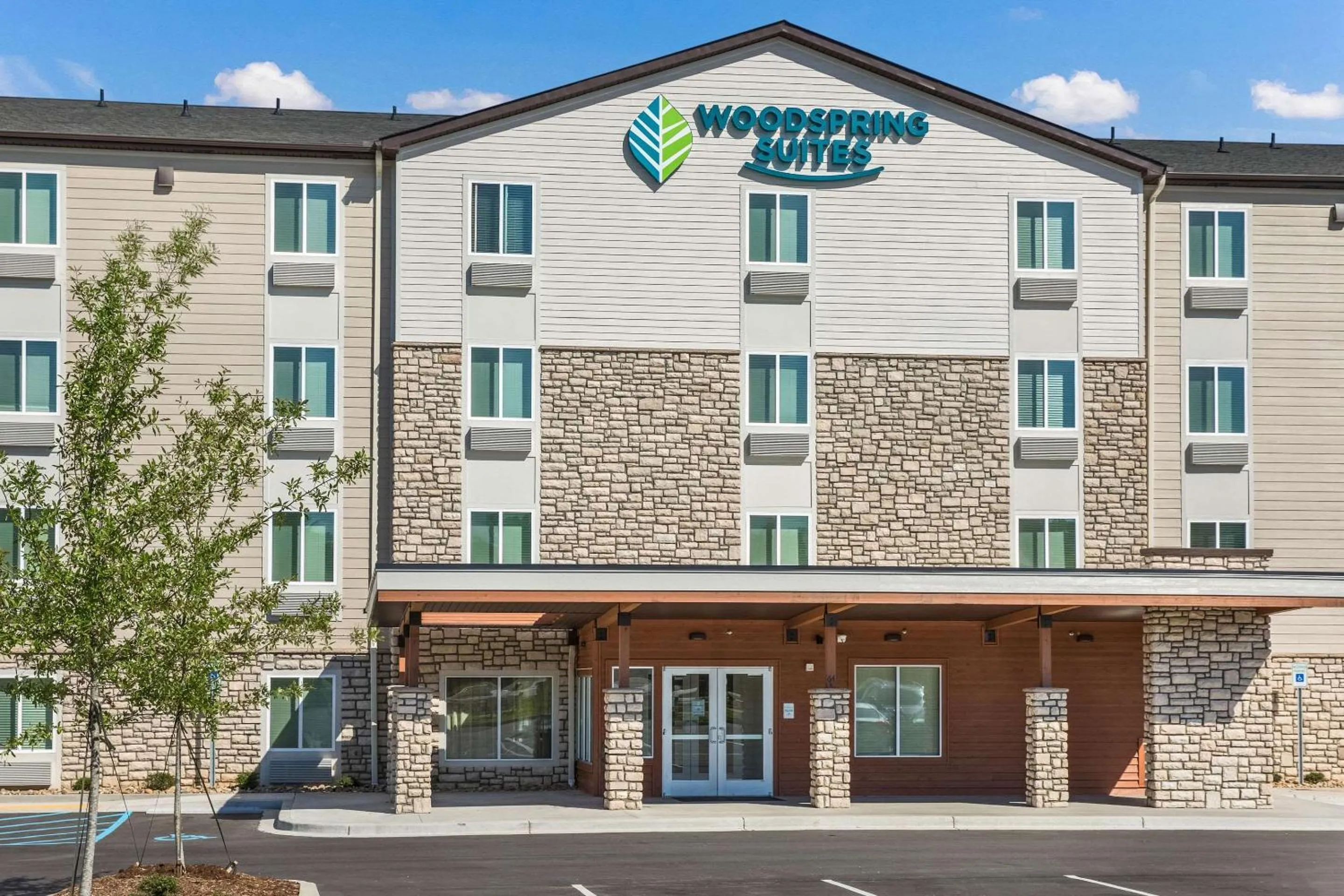 Property building in WoodSpring Suites Greenville Haywood Mall