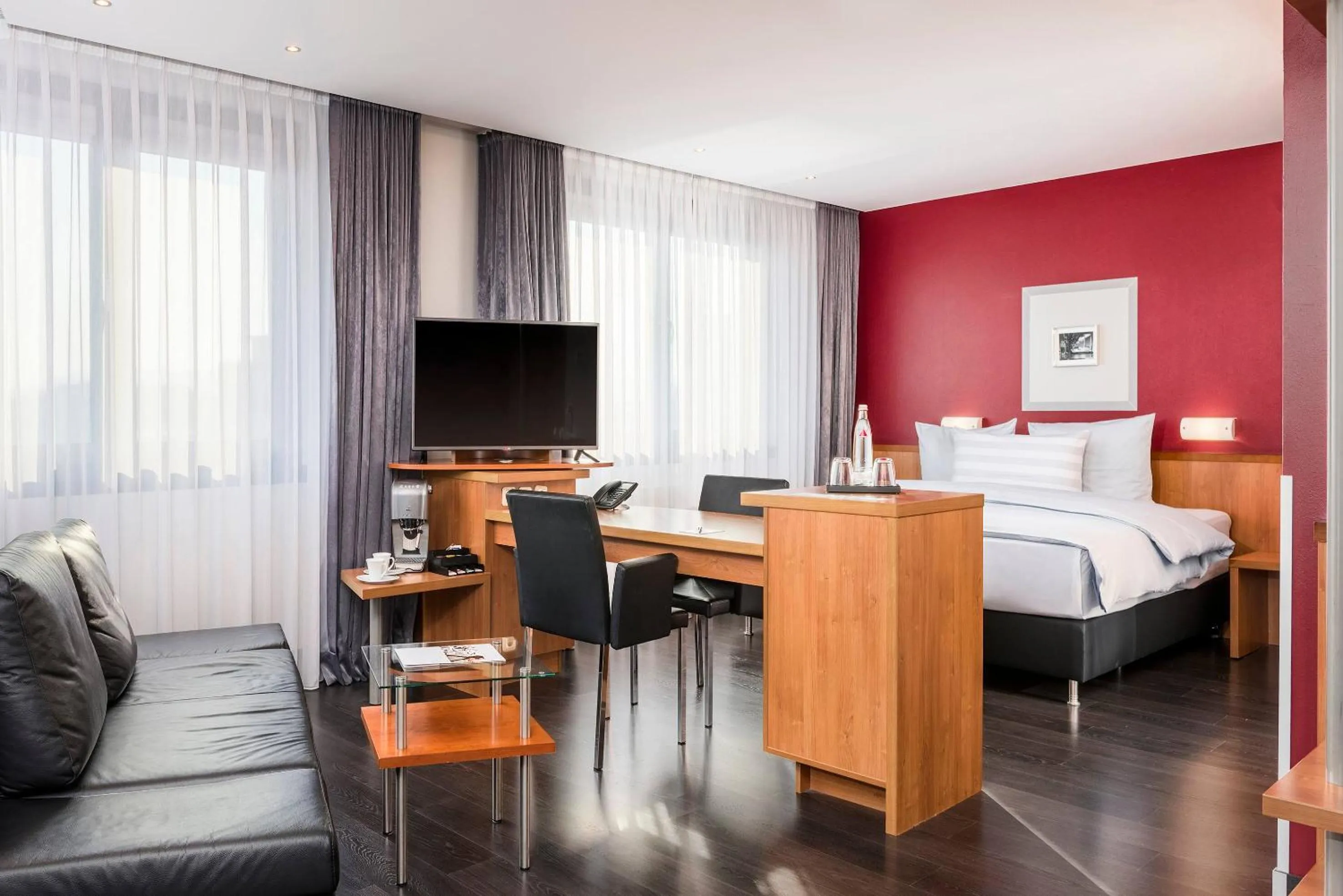 Bed in Hotel Wolfsburg Centrum Affiliated by Meliá