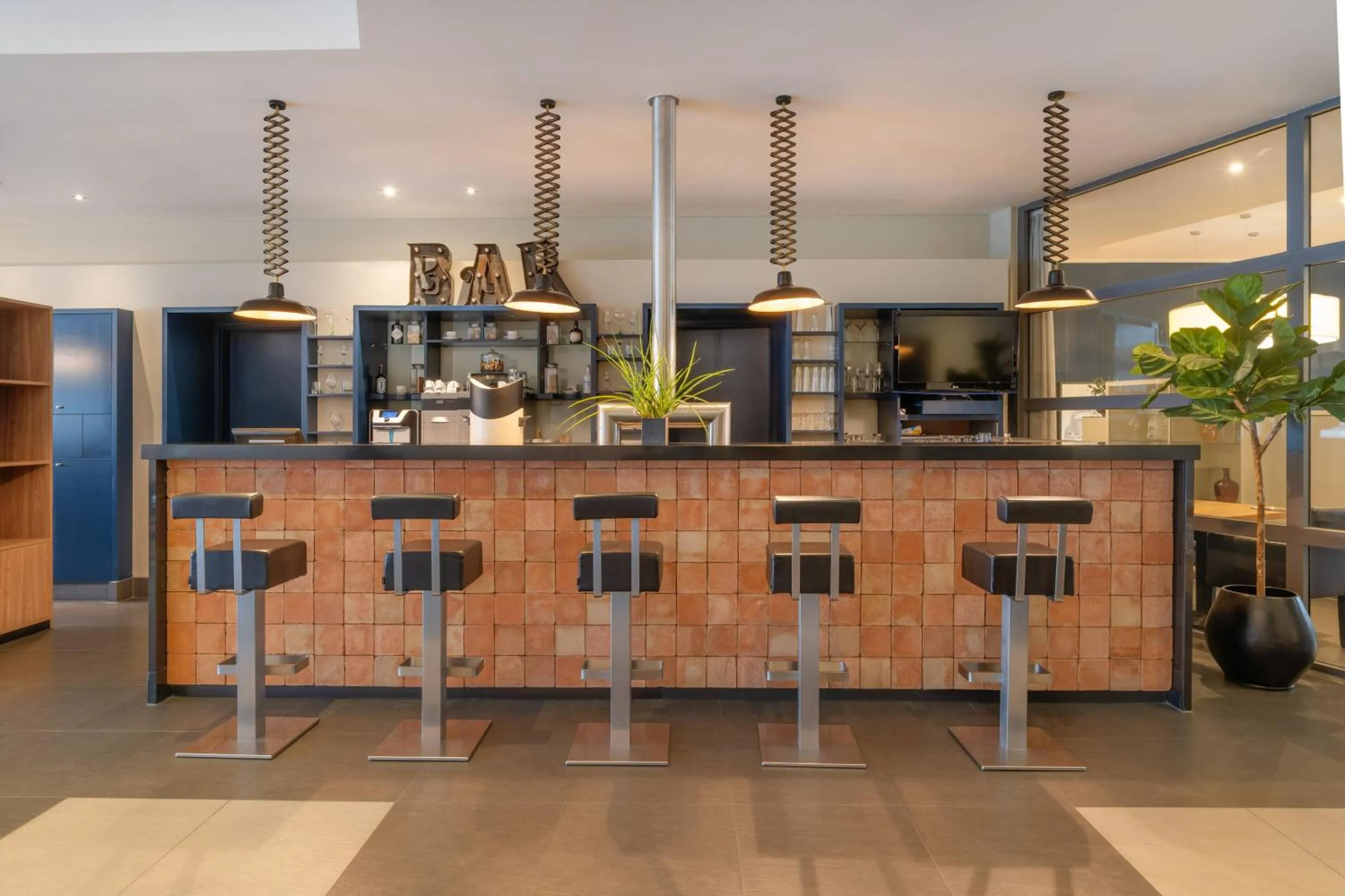 Kitchen or kitchenette in Hotel Wolfsburg Centrum Affiliated by Meliá