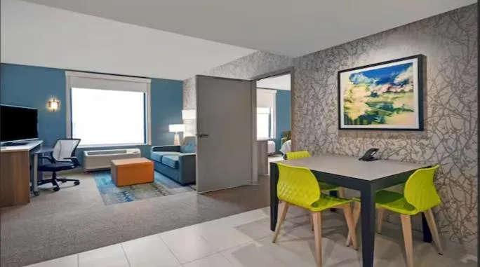 TV and multimedia in Home2 Suites By Hilton Utica, Ny