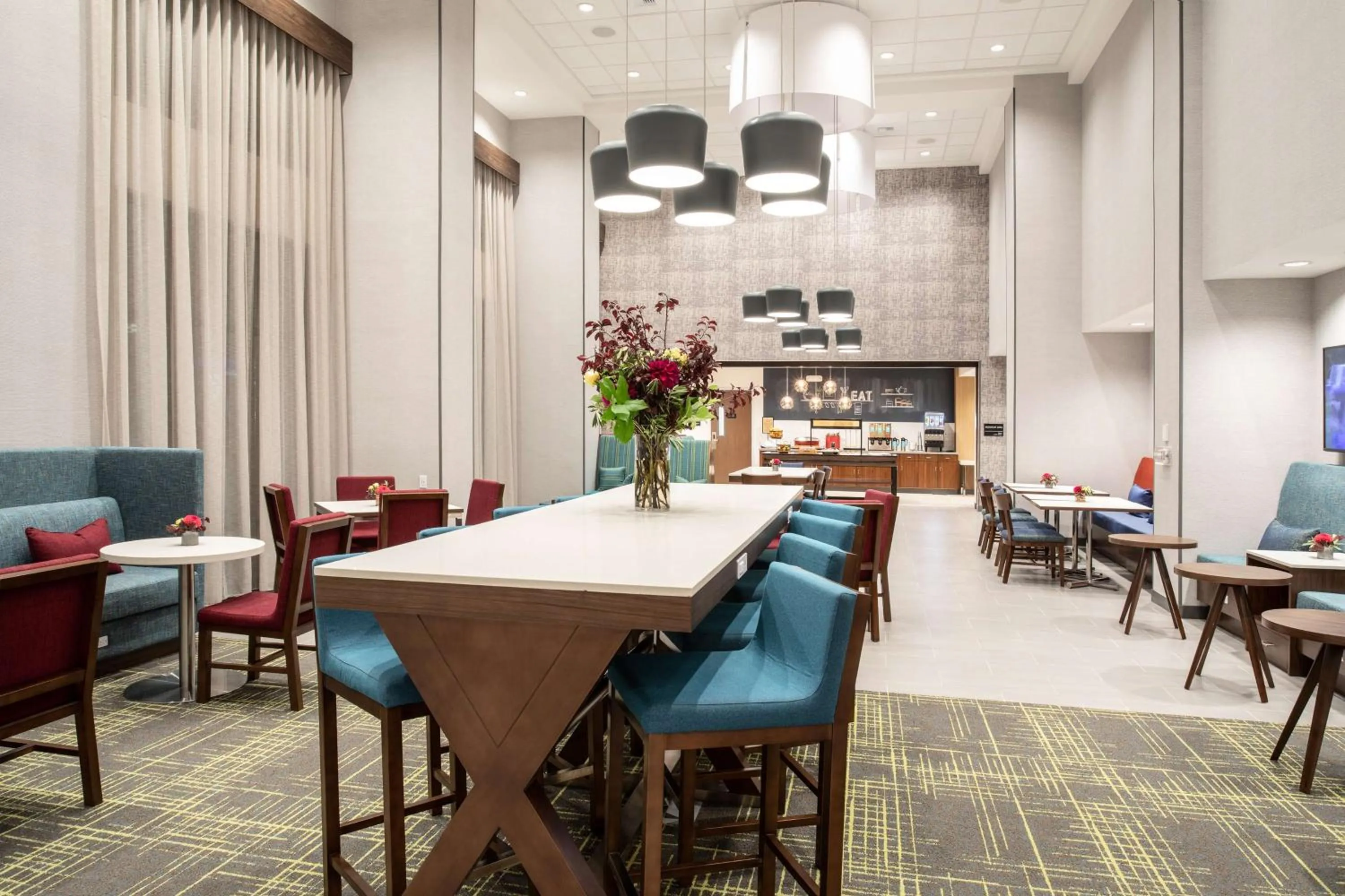 Breakfast in Hampton Inn & Suites Watsonville