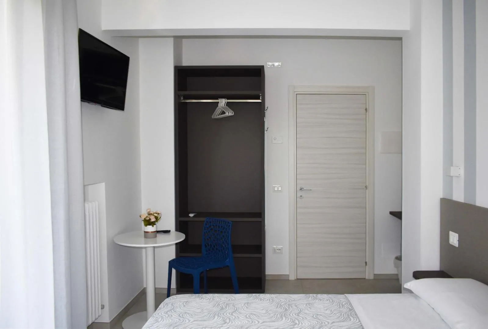 TV and multimedia, Bed in Nel Conero Affittacamere