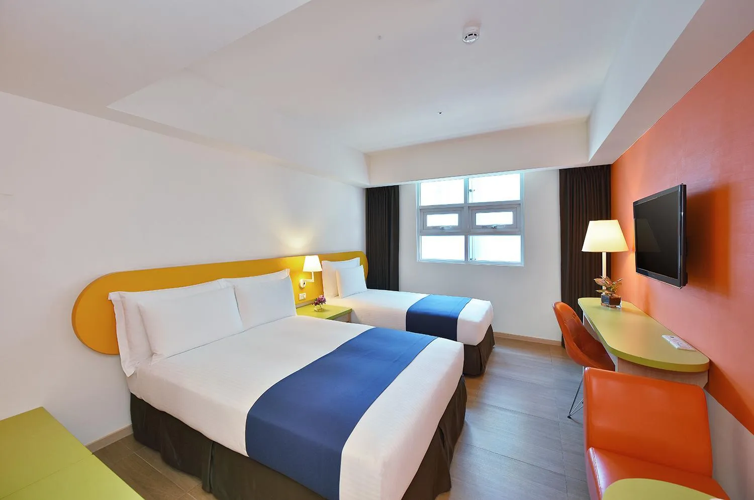 Photo of the whole room, Bed in Fullon Poshtel Kenting