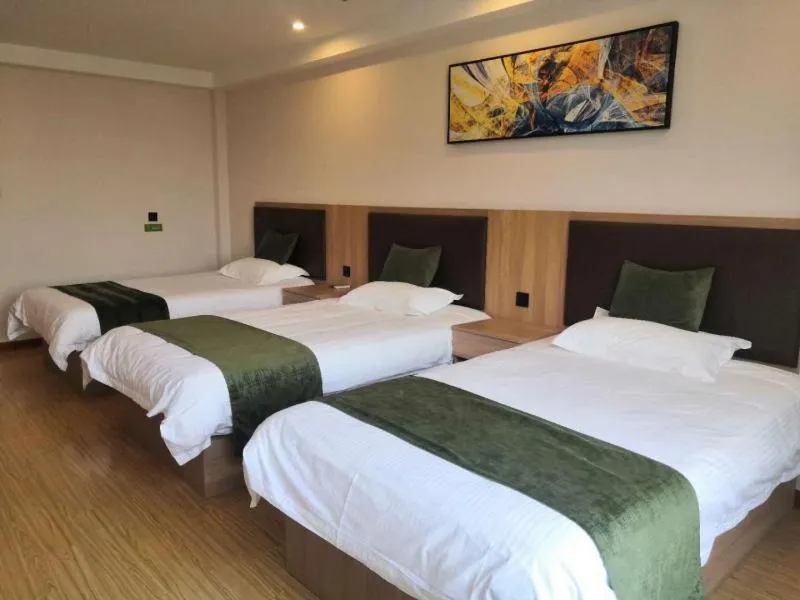 Bed in GreenTree Inn Heze Dingtao District Auto Town