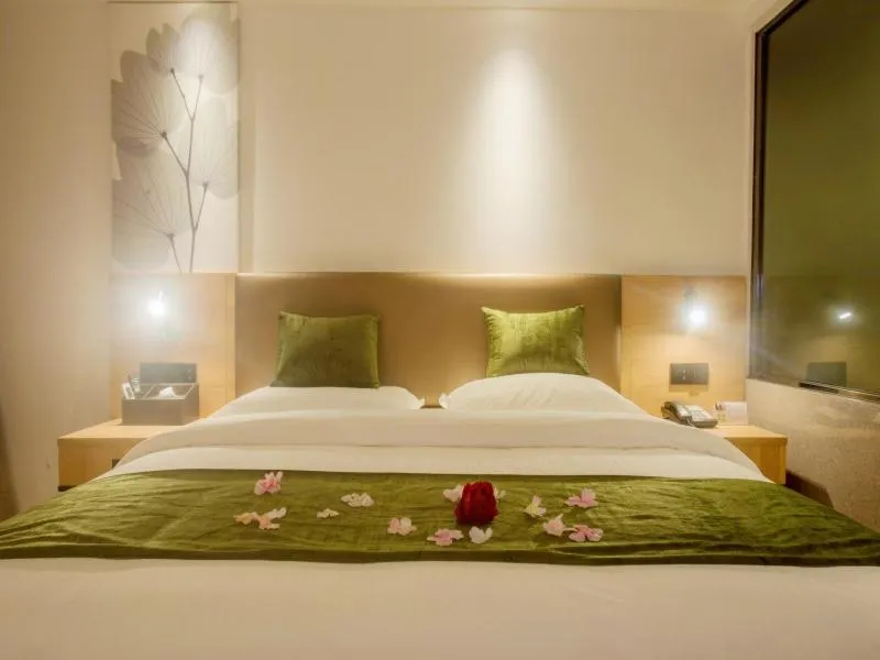 Bed in GreenTree Inn Haikou Haixiu Middle Road
