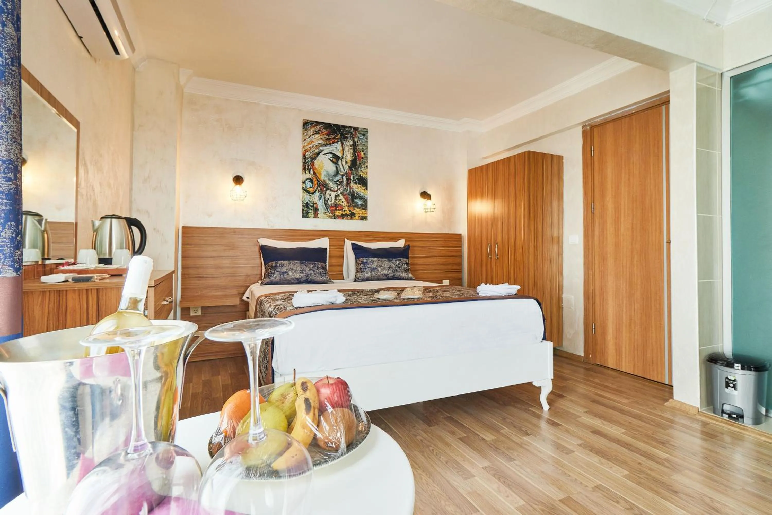 Photo of the whole room in Armar Hotel