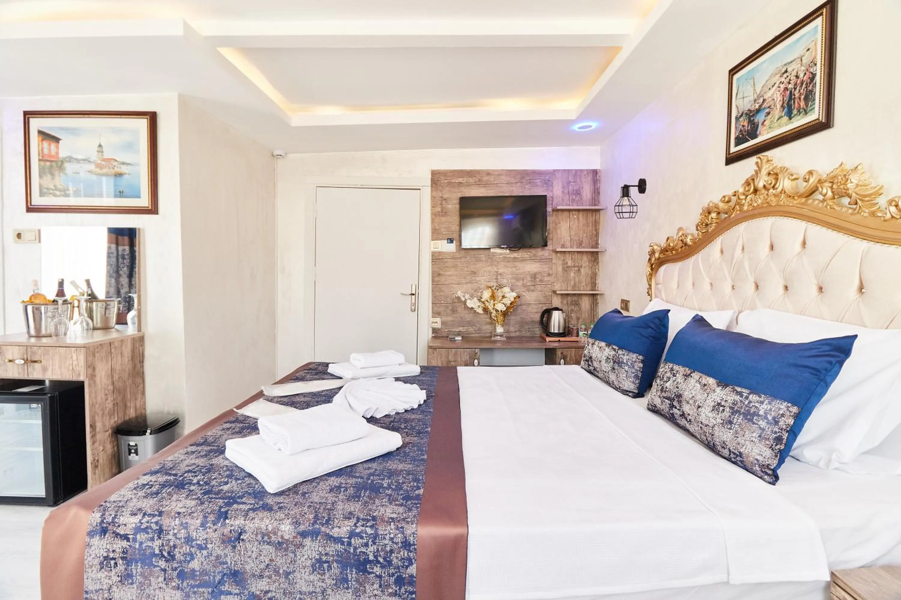 Photo of the whole room, Bed in Armar Hotel