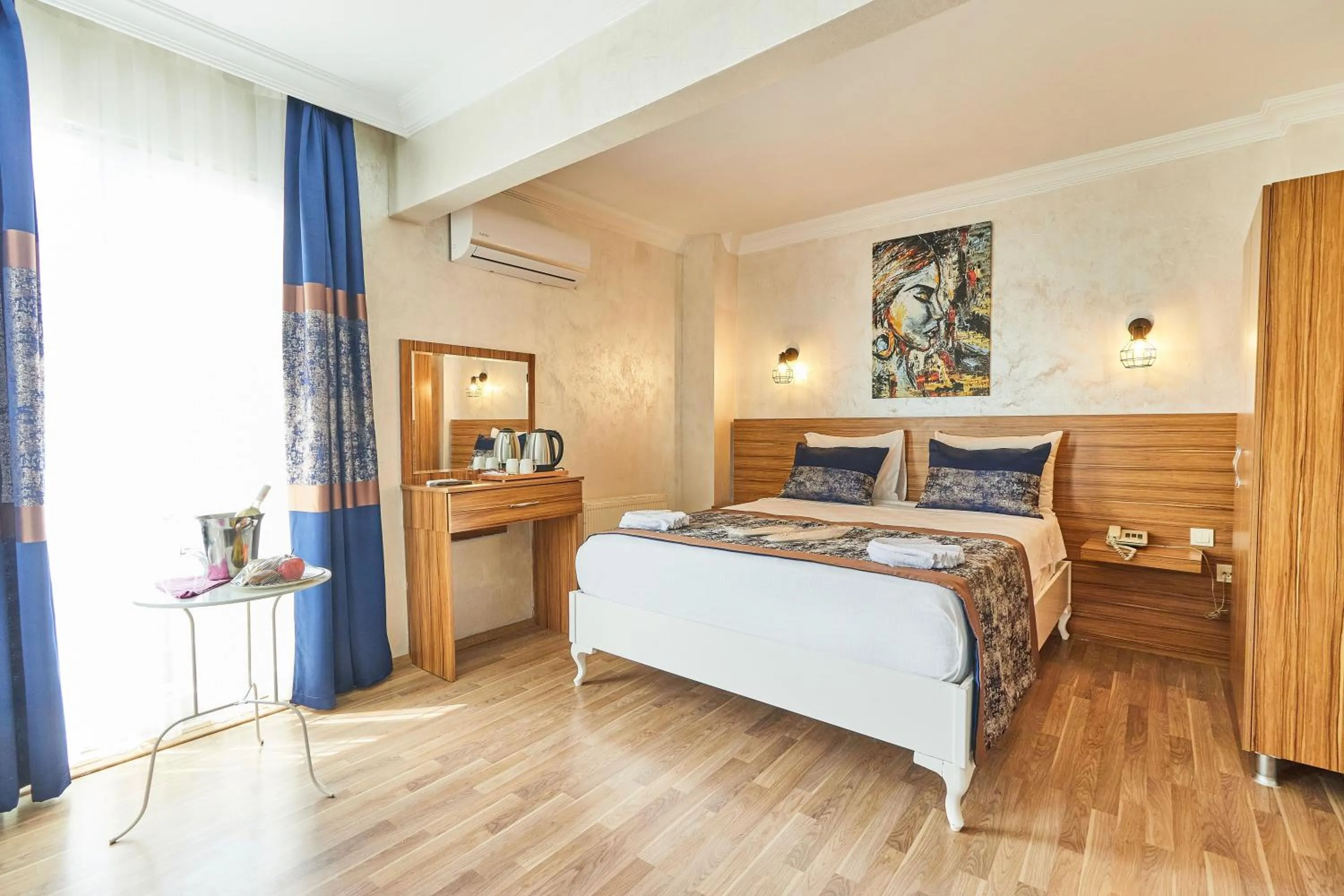 Photo of the whole room, Bed in Armar Hotel