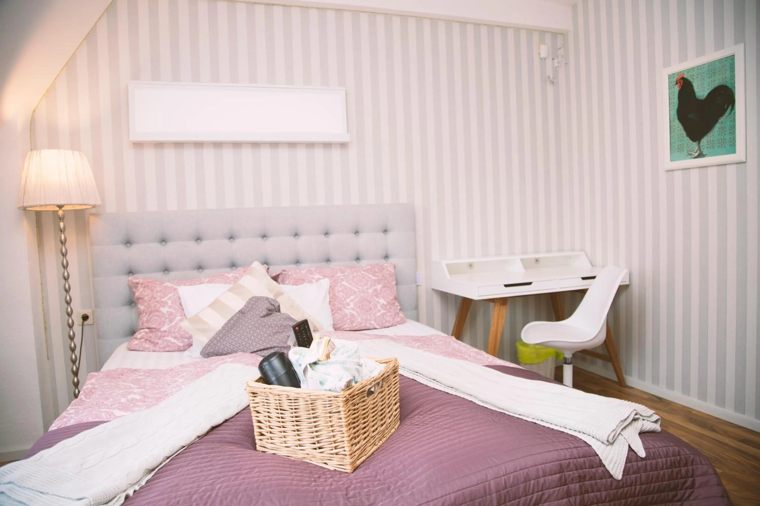 Staff, Bed in Hotel Barbarossa Garni