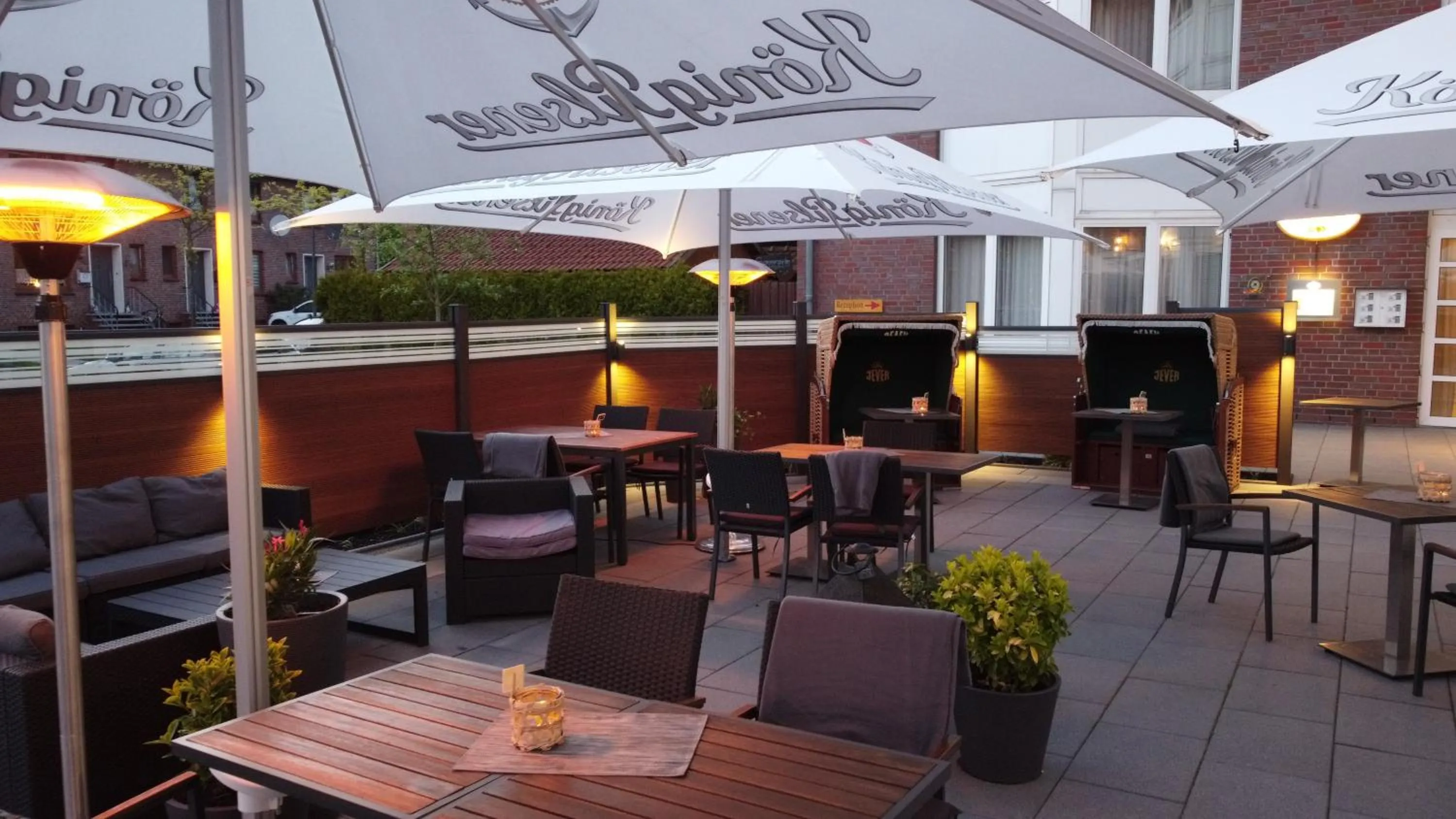 Restaurant/places to eat in Hotel Stadt Aurich