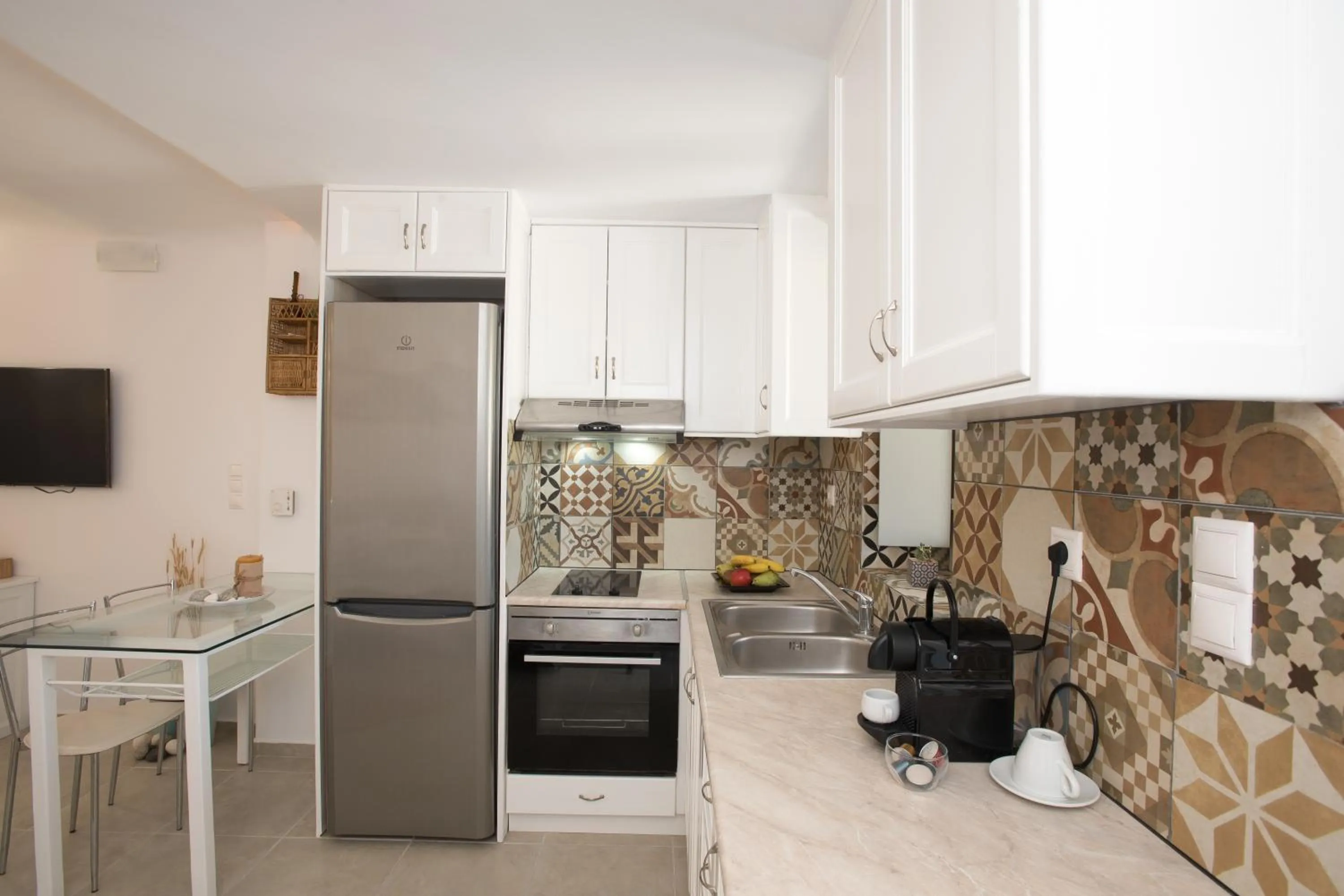 Kitchen or kitchenette in Mykonos Dot Apartments