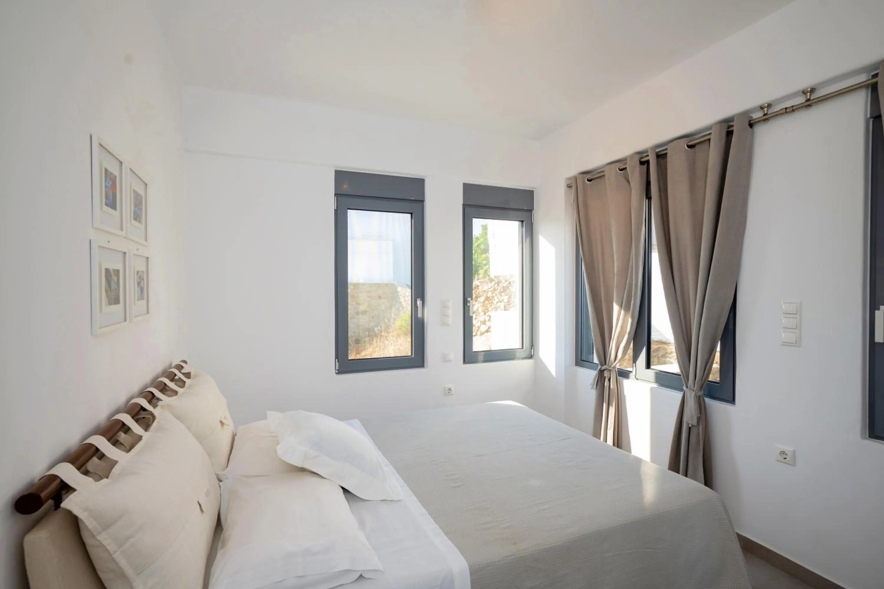 Bed in Mykonos Dot Apartments