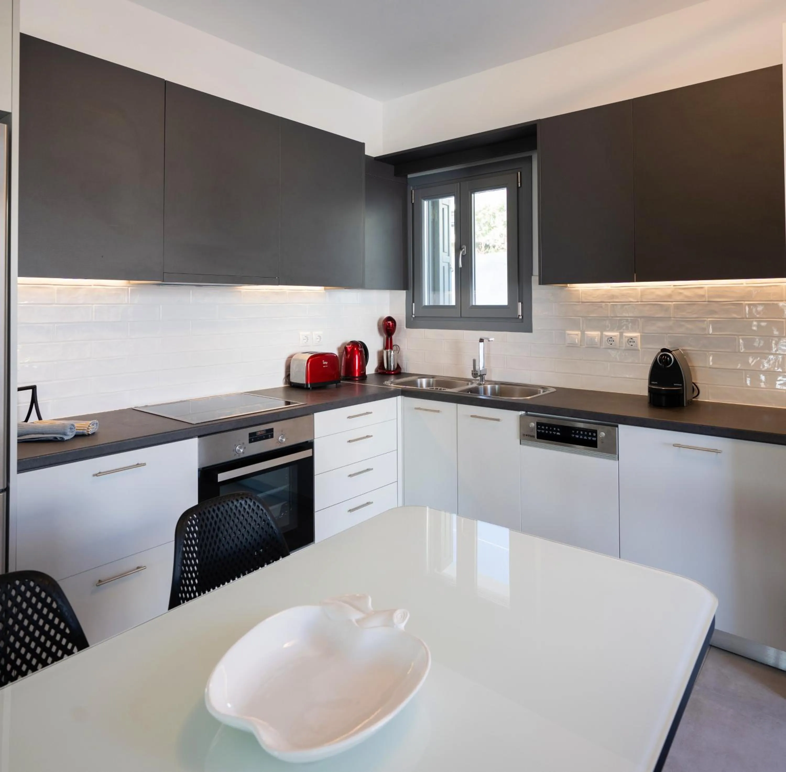 Coffee/tea facilities in Mykonos Dot Apartments