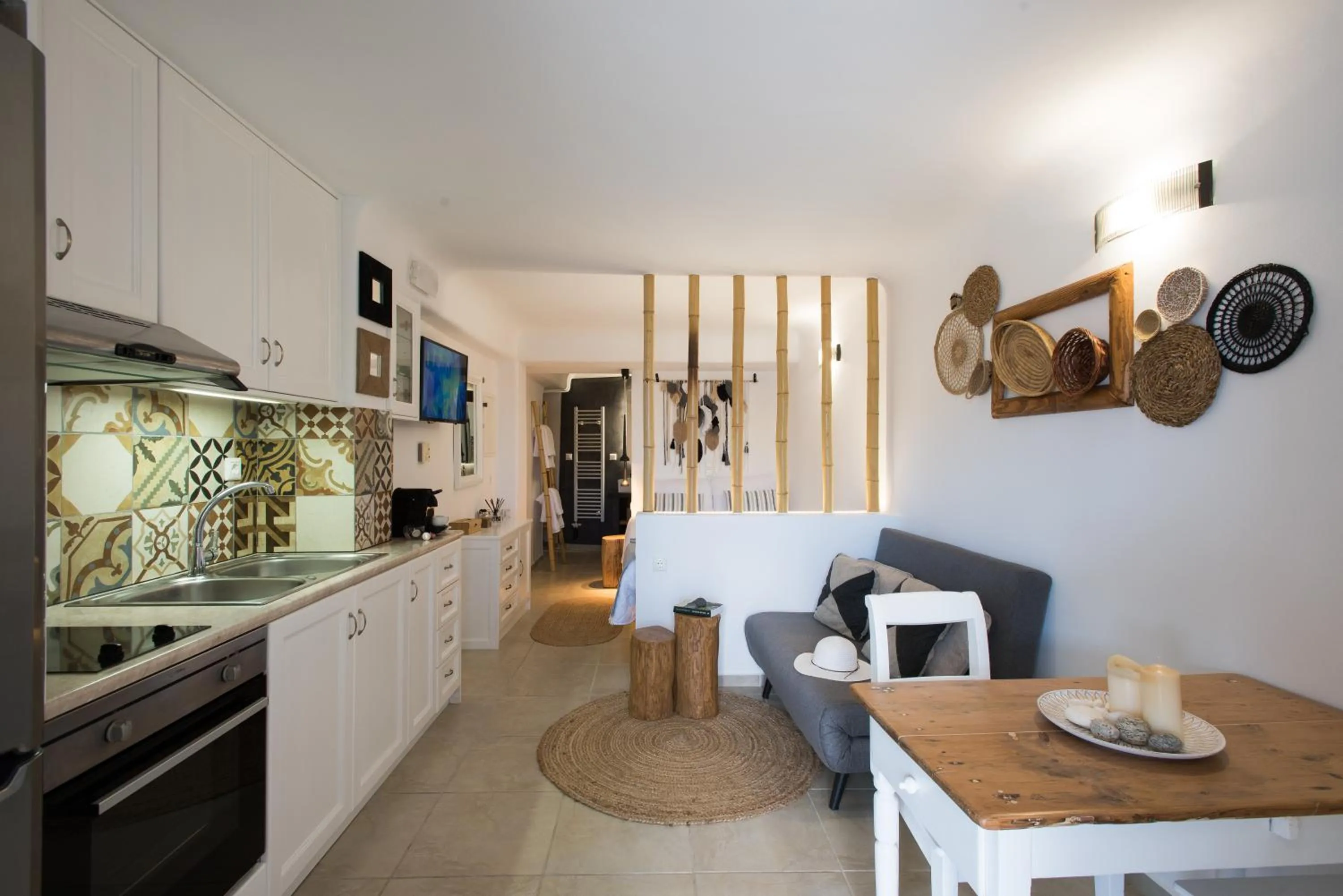 Coffee/tea facilities in Mykonos Dot Apartments