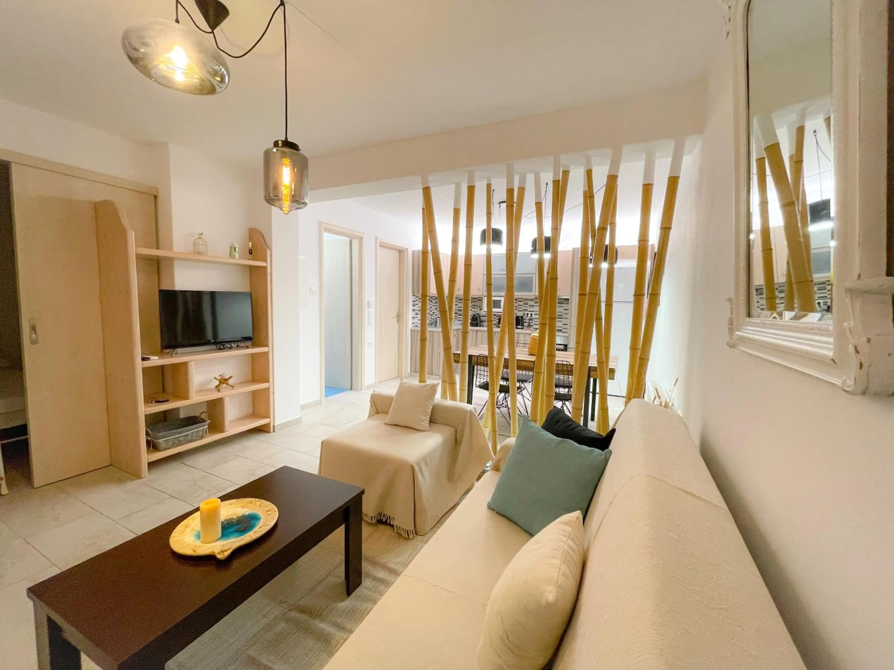 TV and multimedia in Mykonos Dot Apartments