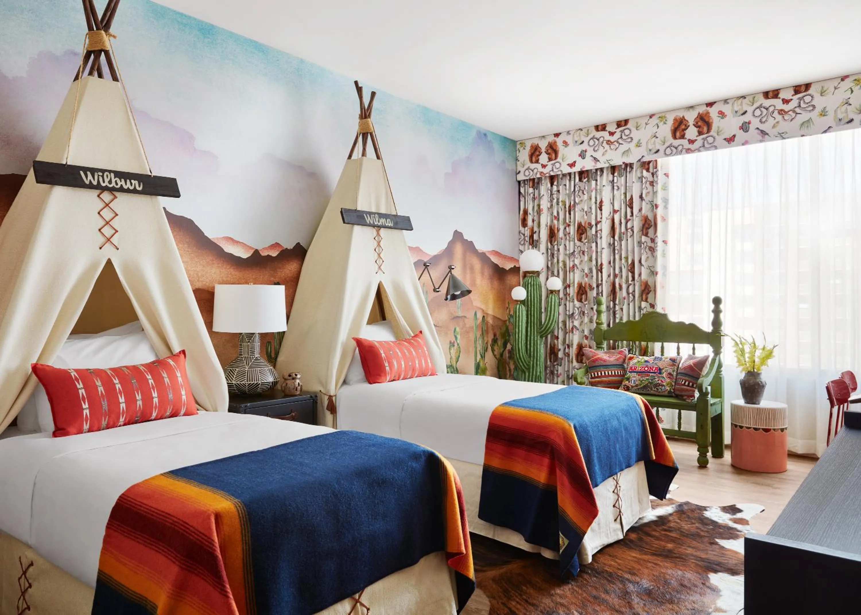 Photo of the whole room, Bed in Graduate by Hilton Tucson