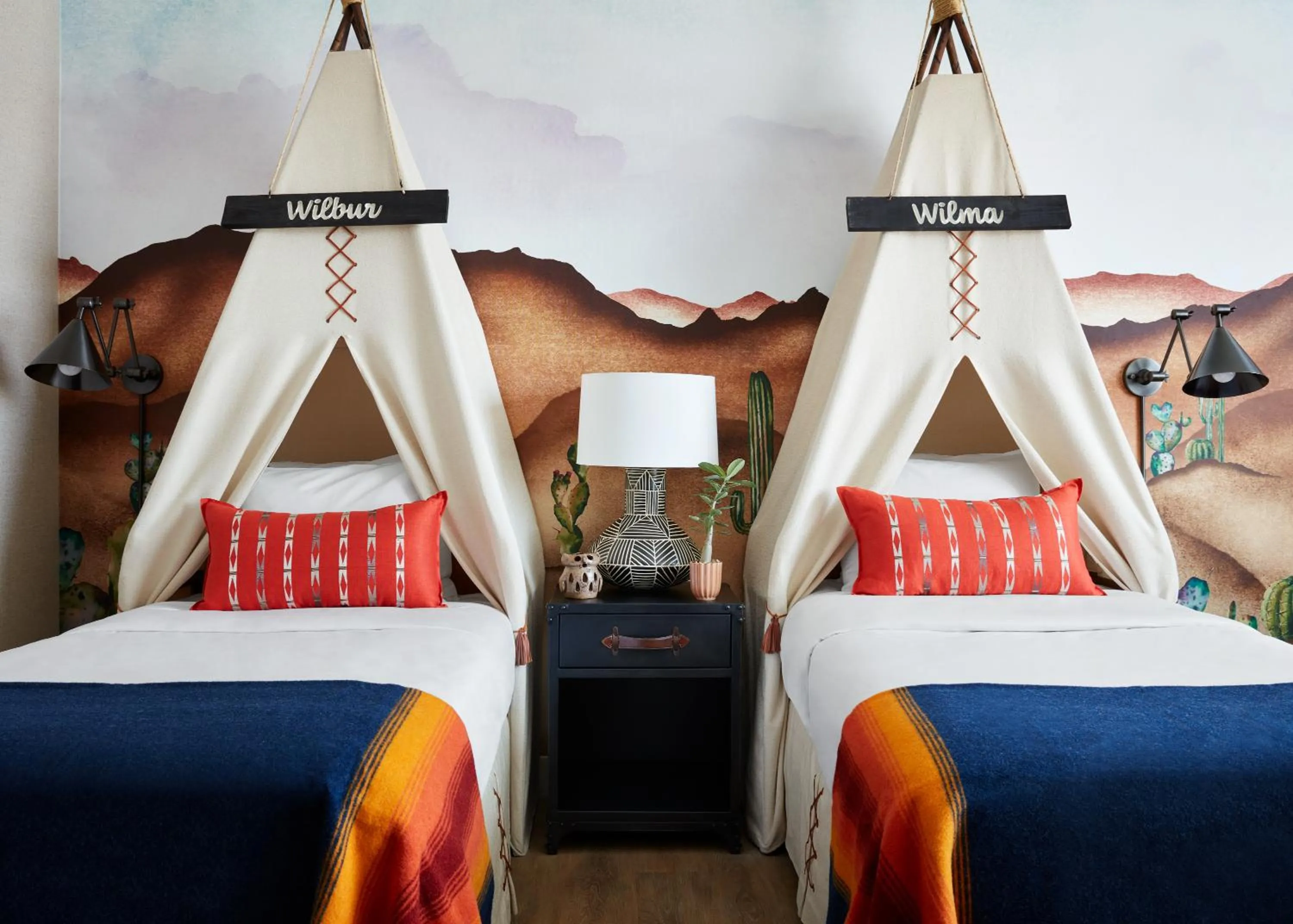 Bedroom, Bed in Graduate by Hilton Tucson