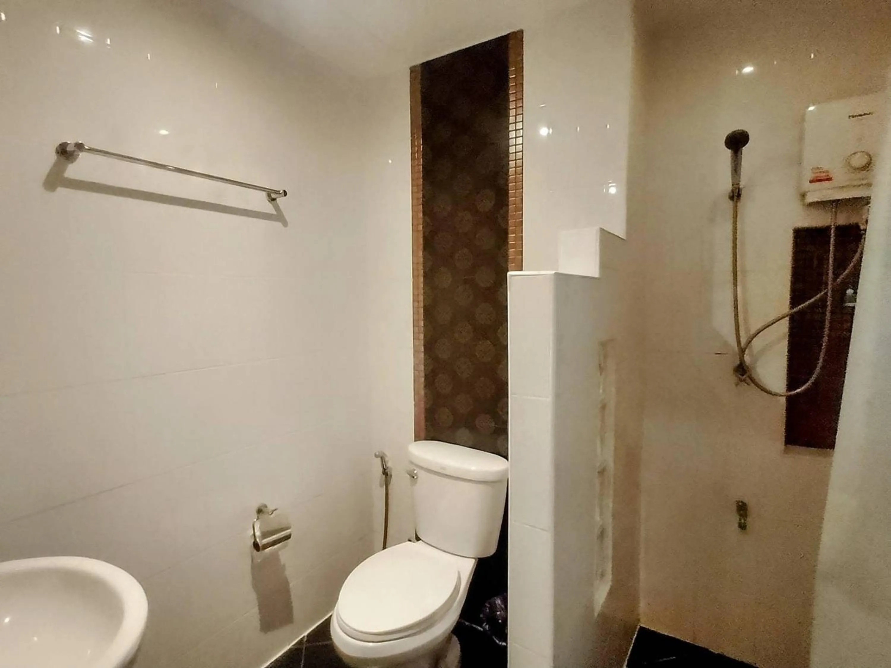 Shower in Le Viengping Chiangmai