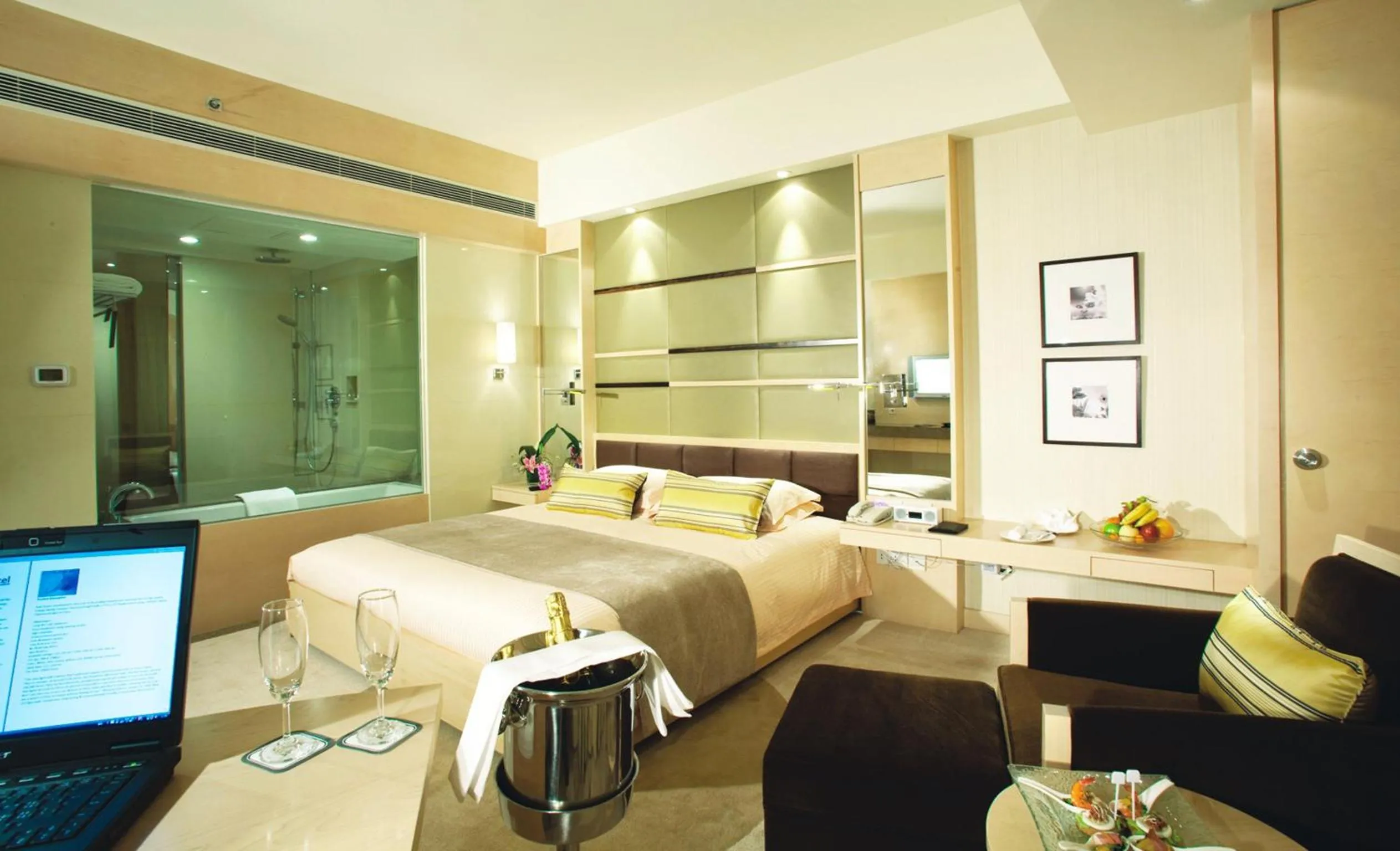 Bedroom in Hengshan Garden Hotel