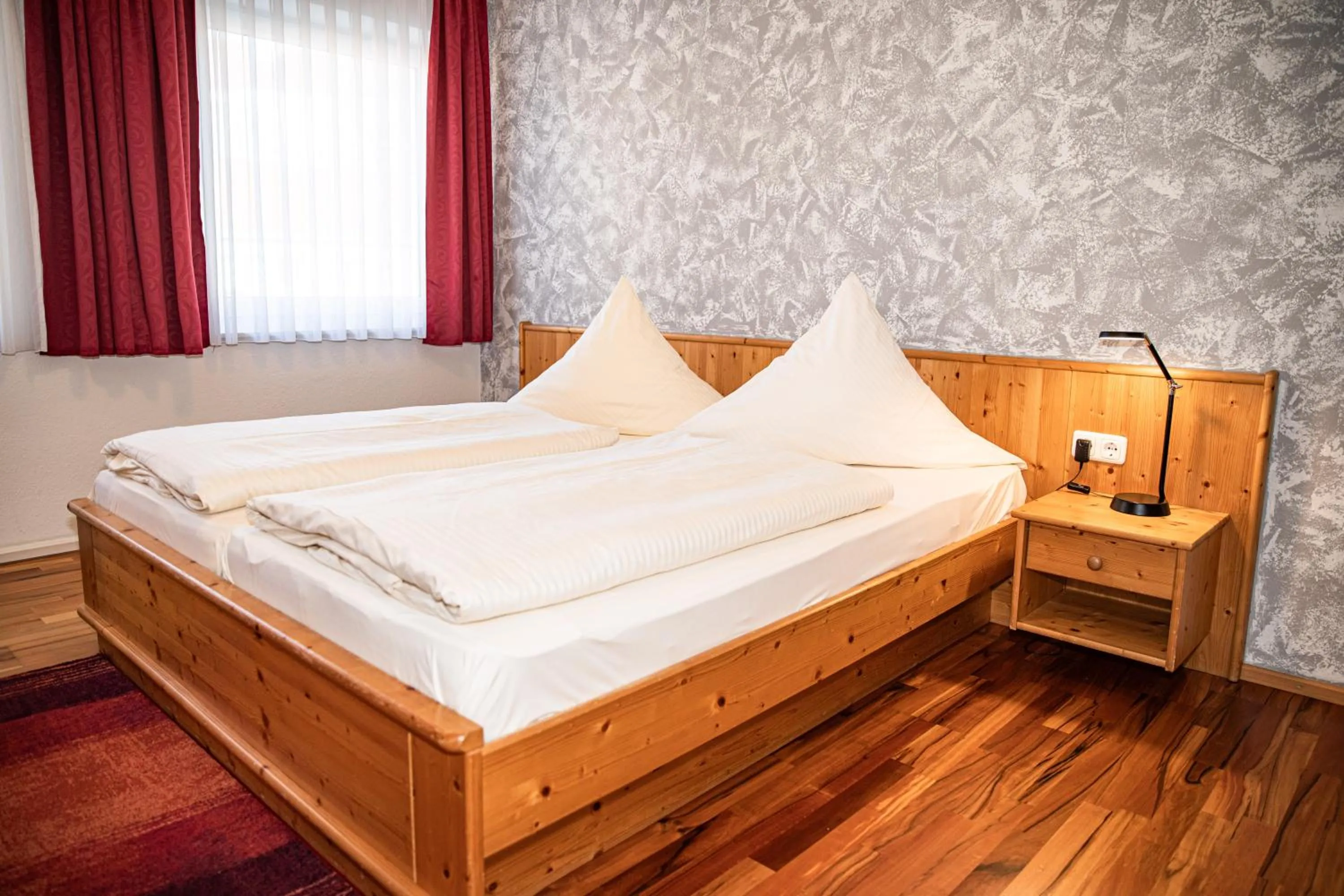 Bed in Blochums Gasthof Hirsch