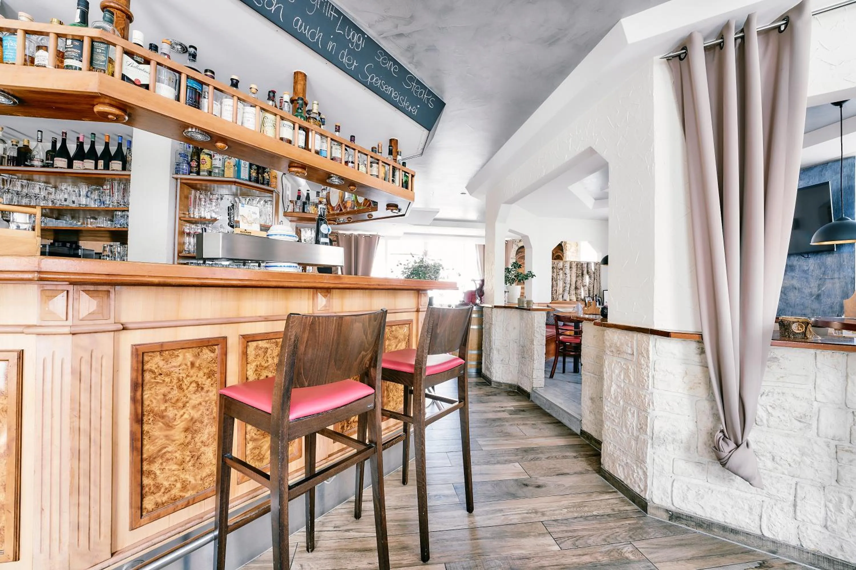 Restaurant/places to eat in Blochums Gasthof Hirsch