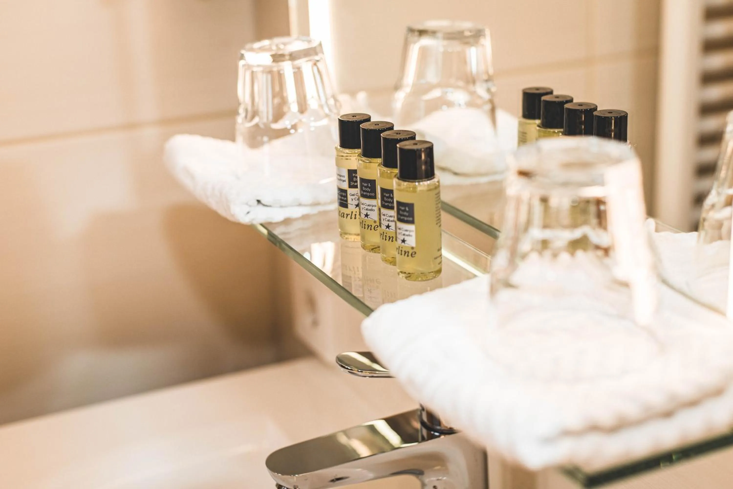 Bathroom in Blochums Gasthof Hirsch