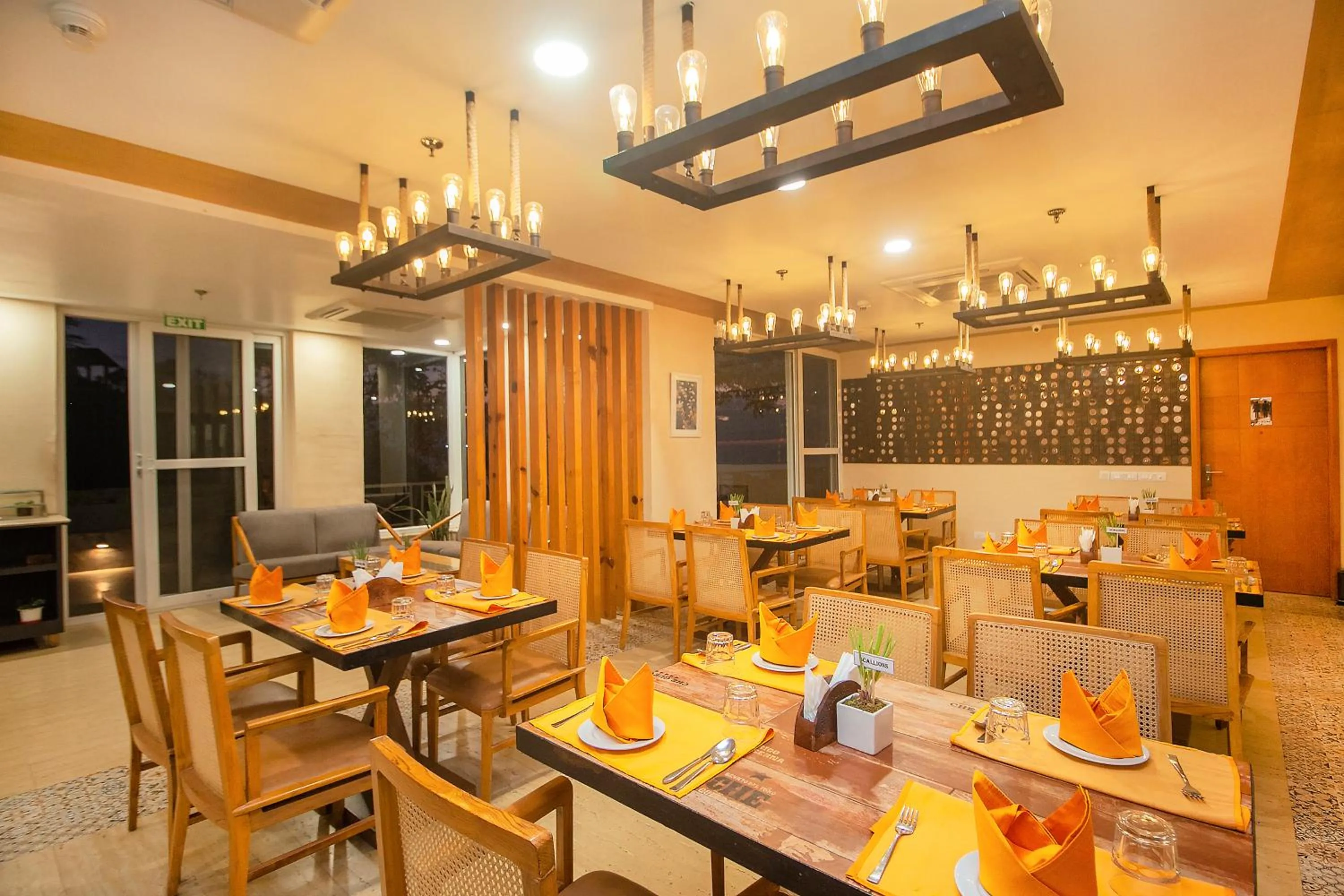 Restaurant/places to eat in Yog Wellness Resort & Spa By Amritara