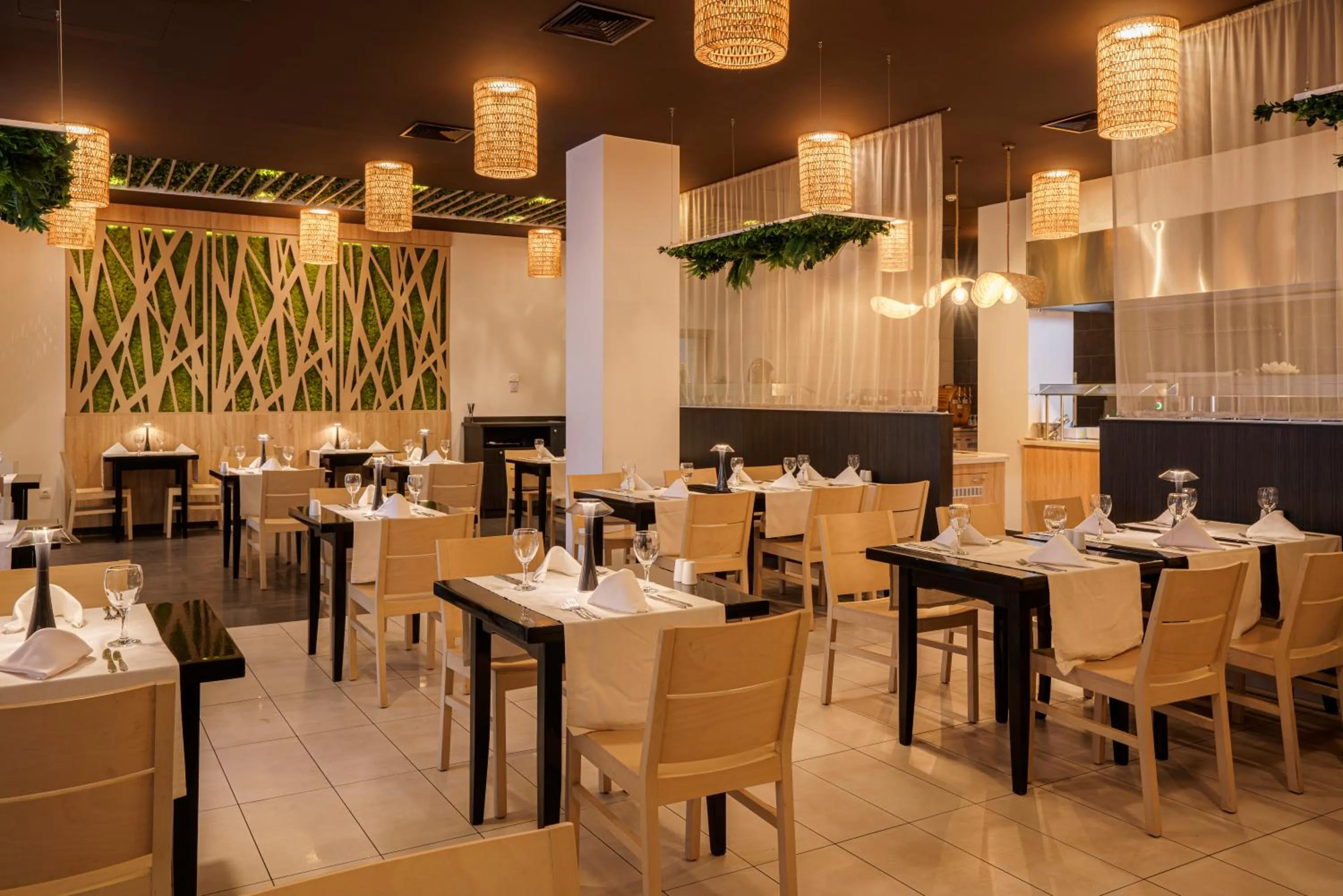 Restaurant/places to eat in Alua Helios Bay - All Inclusive