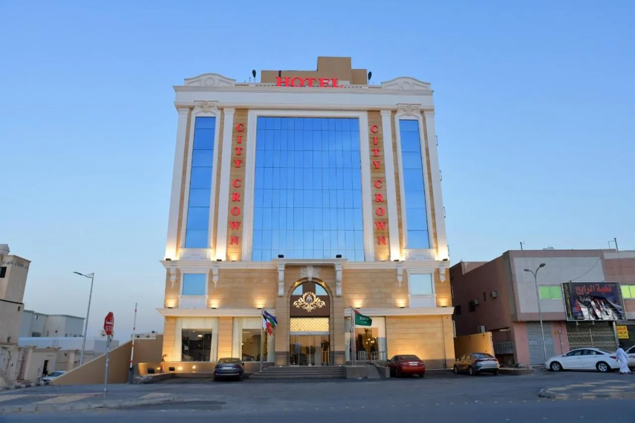 Facade/entrance in Crown City Hotel -فندق كراون ستي